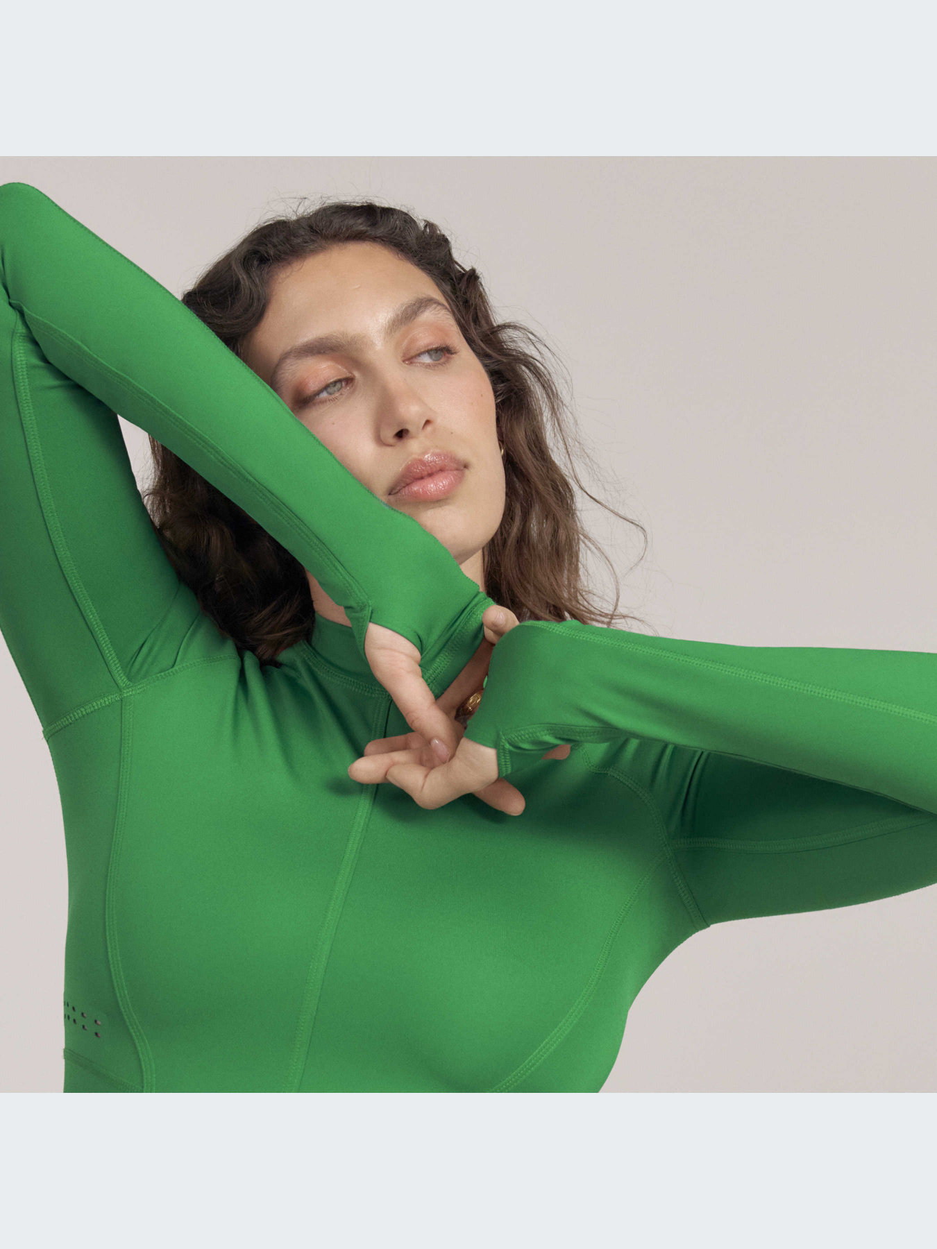 Худи и свитшоты Adidas модель HI6035 Фото