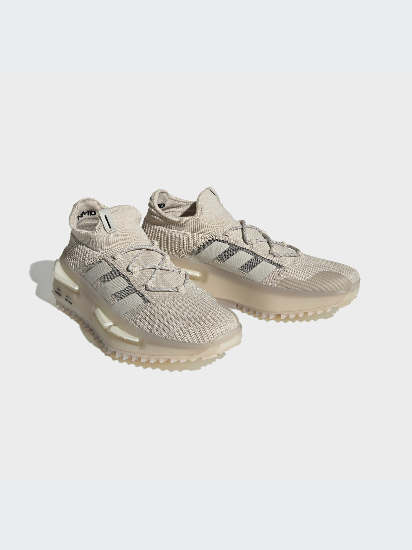 Кроссовки Adidas NMD модель HQ4439 Кроссовки Adidas NMD модель HQ4439 Фото