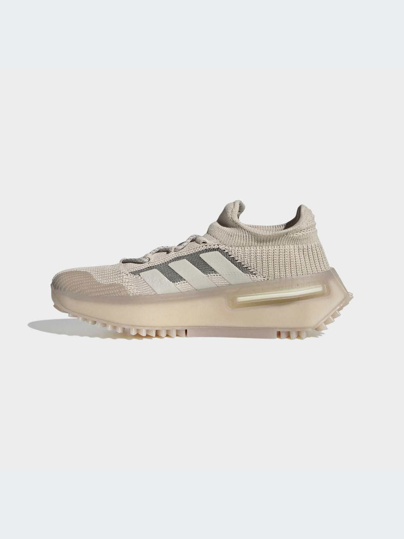 Кроссовки Adidas NMD модель HQ4439 Кроссовки Adidas NMD модель HQ4439 Фото