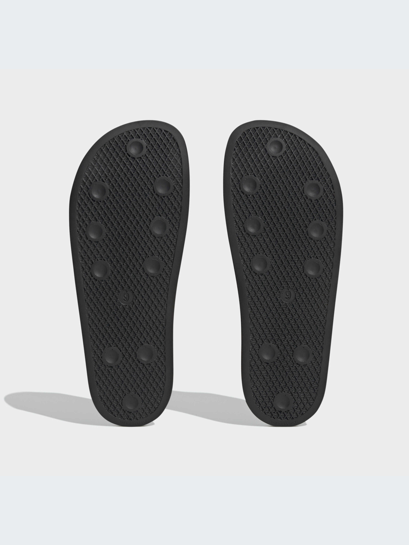 Шлёпанцы Adidas Adilette модель FZ6452 Фото