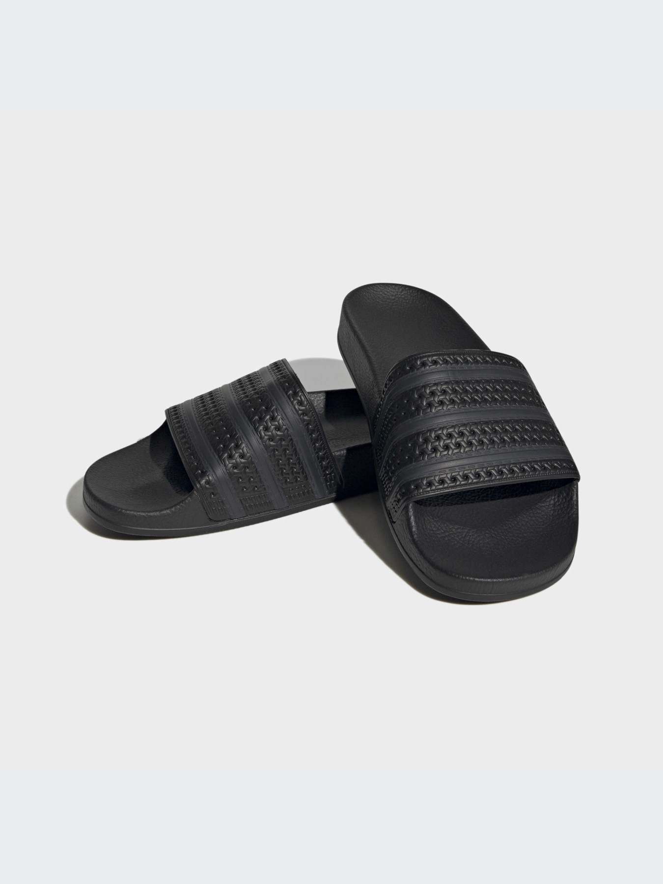 Шлёпанцы Adidas Adilette модель FZ6452 Фото