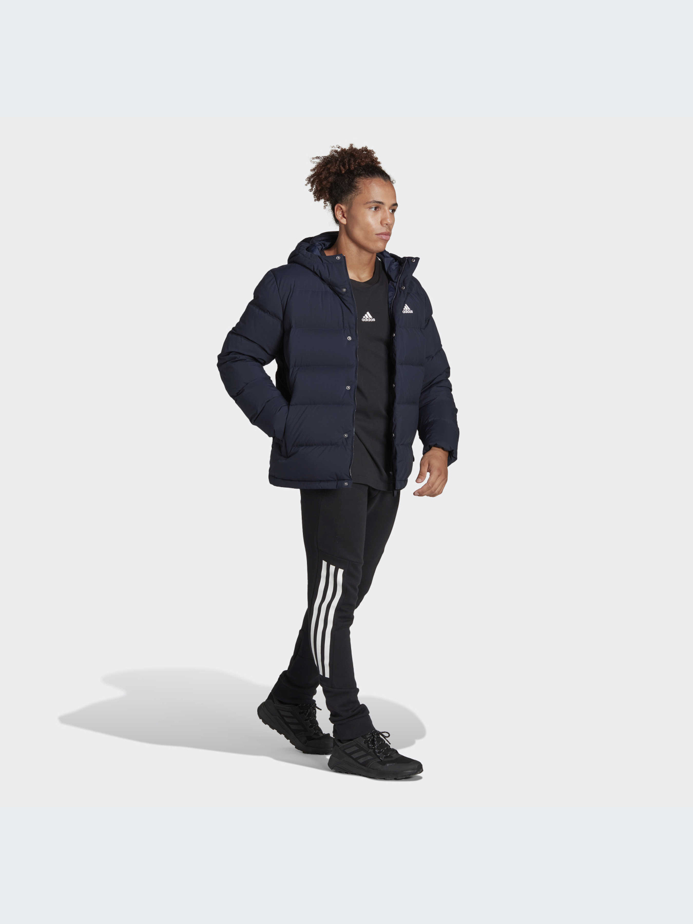 Куртки и дубленки Adidas модель HG8750 Фото