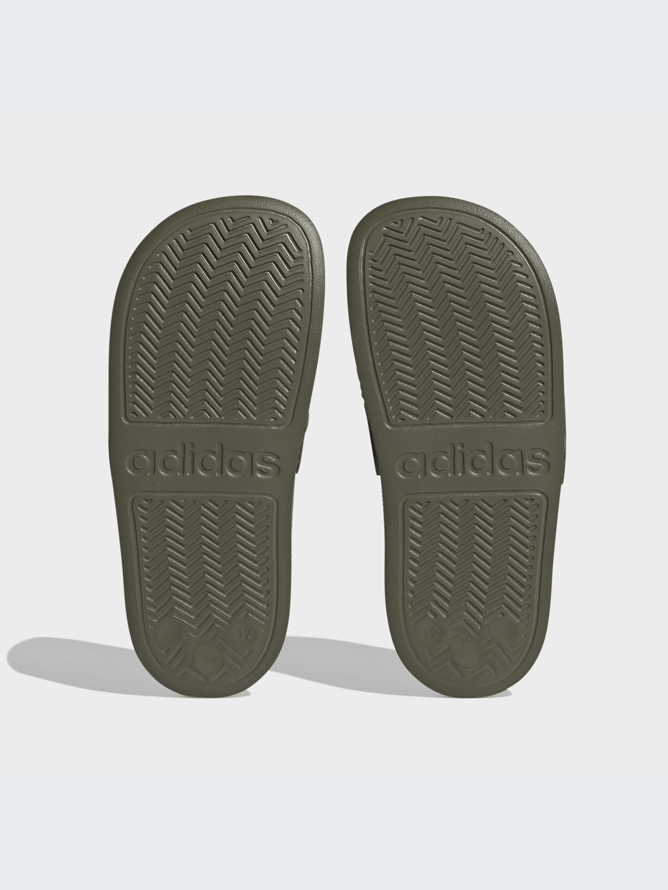 Шлёпанцы Adidas модель HP7607 Фото