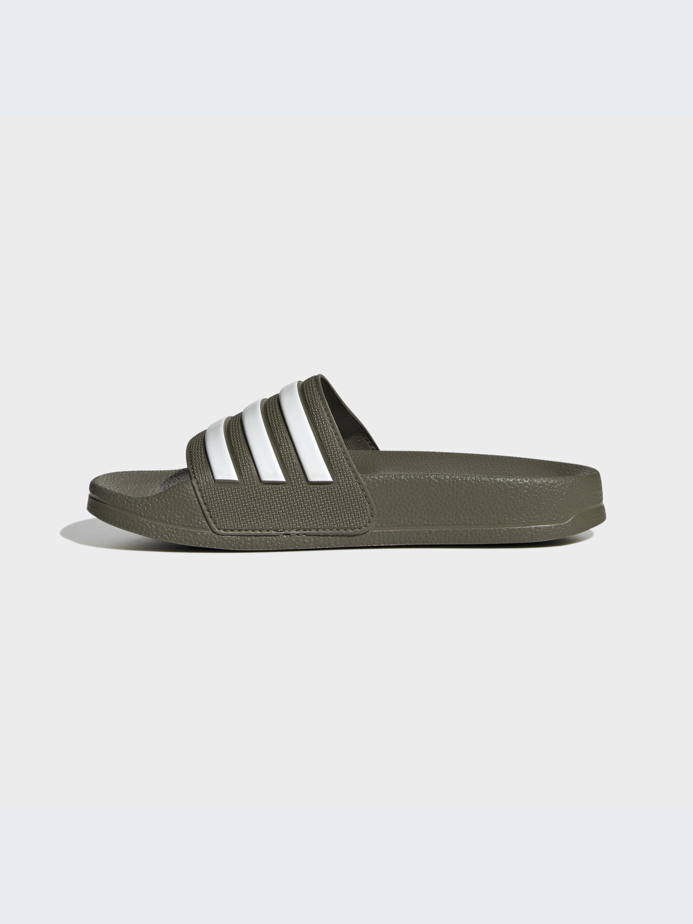 Шлёпанцы Adidas модель HP7607 Фото
