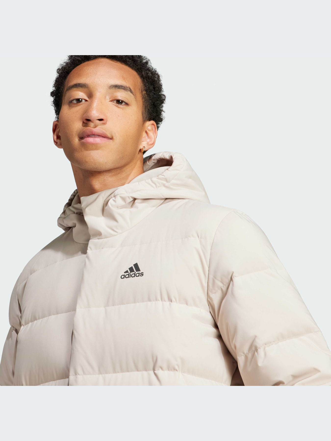 Куртки и дубленки Adidas модель HY3934 Фото