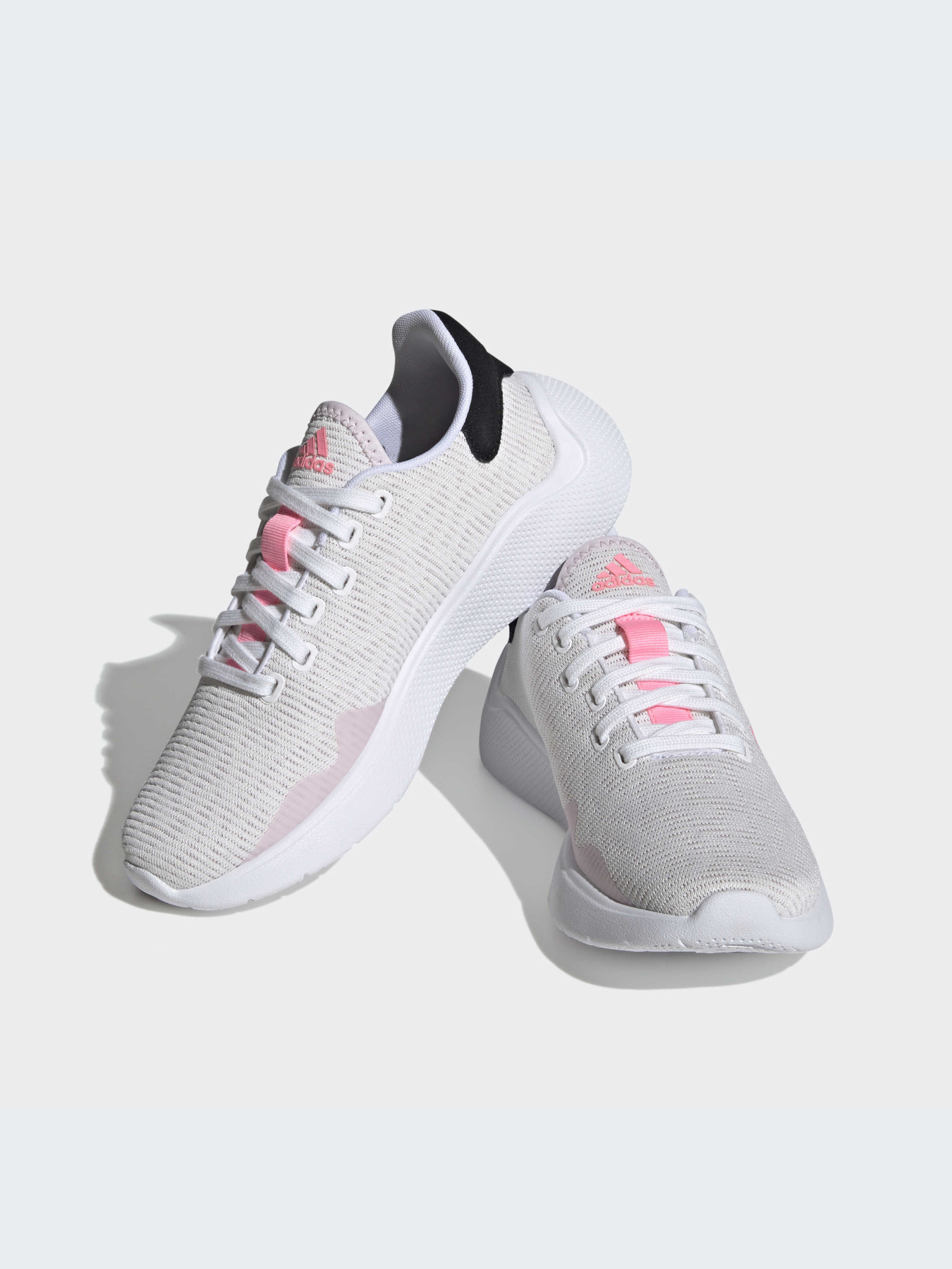 Кросівки Adidas модель HP9879 Кросівки Adidas модель HP9879 Фото