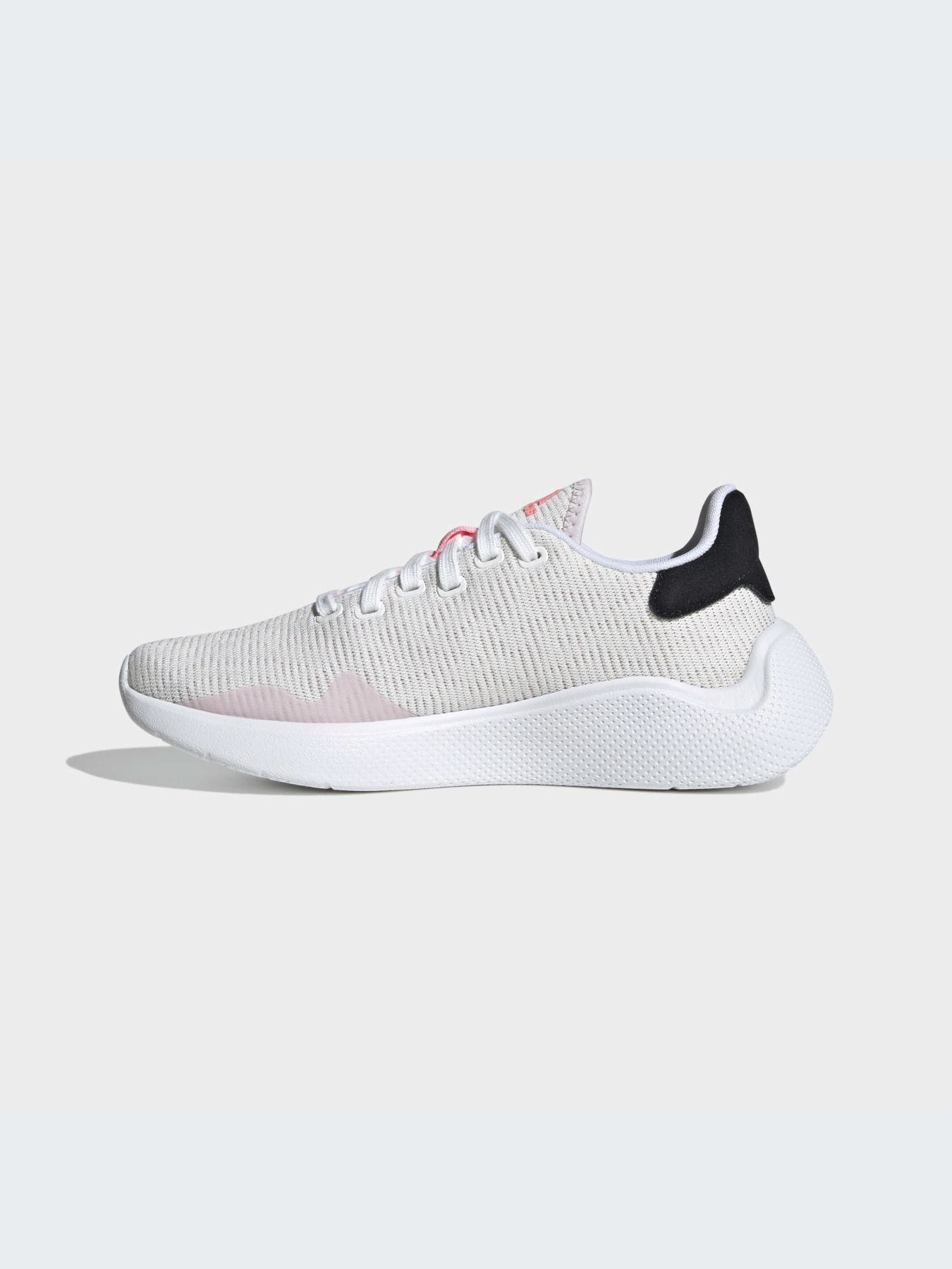 Кросівки Adidas модель HP9879 Кросівки Adidas модель HP9879 Фото