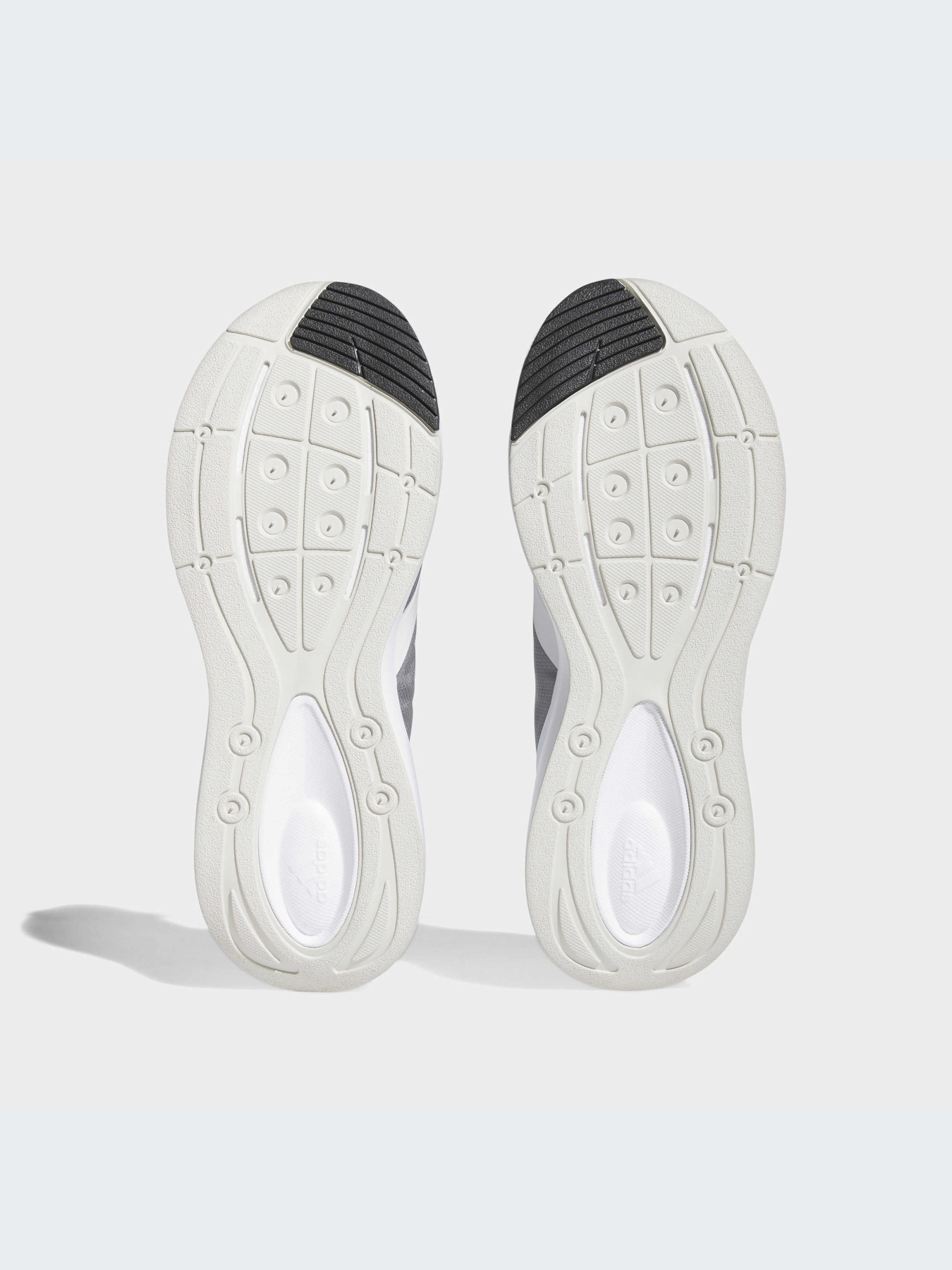Кроссовки Adidas модель HR0277 Кроссовки Adidas модель HR0277 Фото