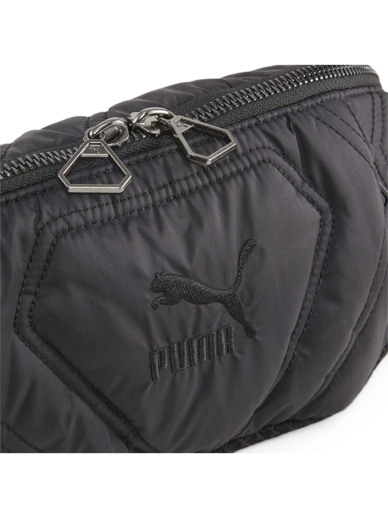 Сумки PUMA Luxe Sport Crossbody Bag модель 090027 Сумки PUMA Luxe Sport Crossbody Bag модель 090027 Фото