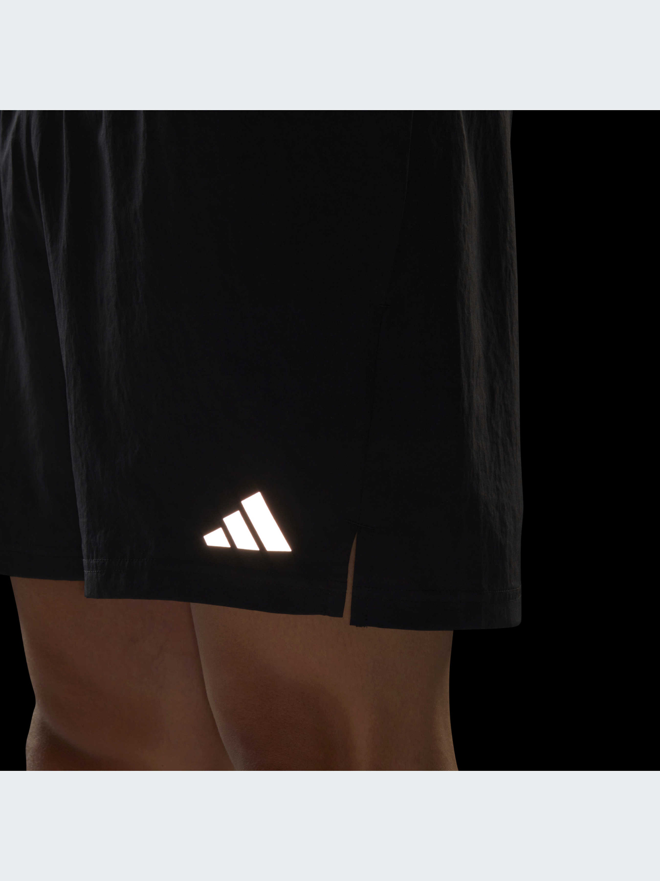 Шорты Adidas Graphics модель HR6625 Фото