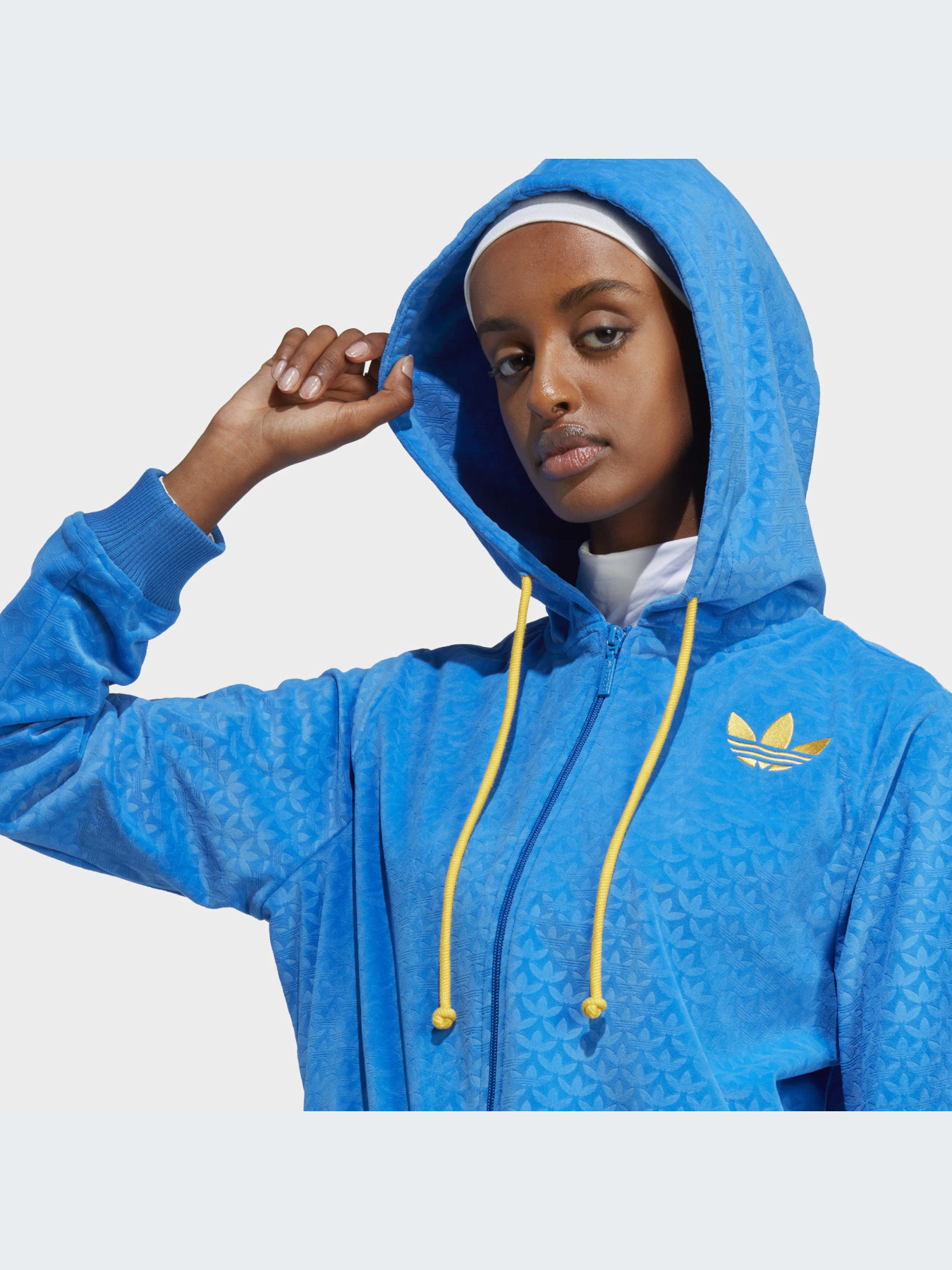 Худи и свитшоты Adidas модель IB2046 Худи и свитшоты Adidas модель IB2046 Фото