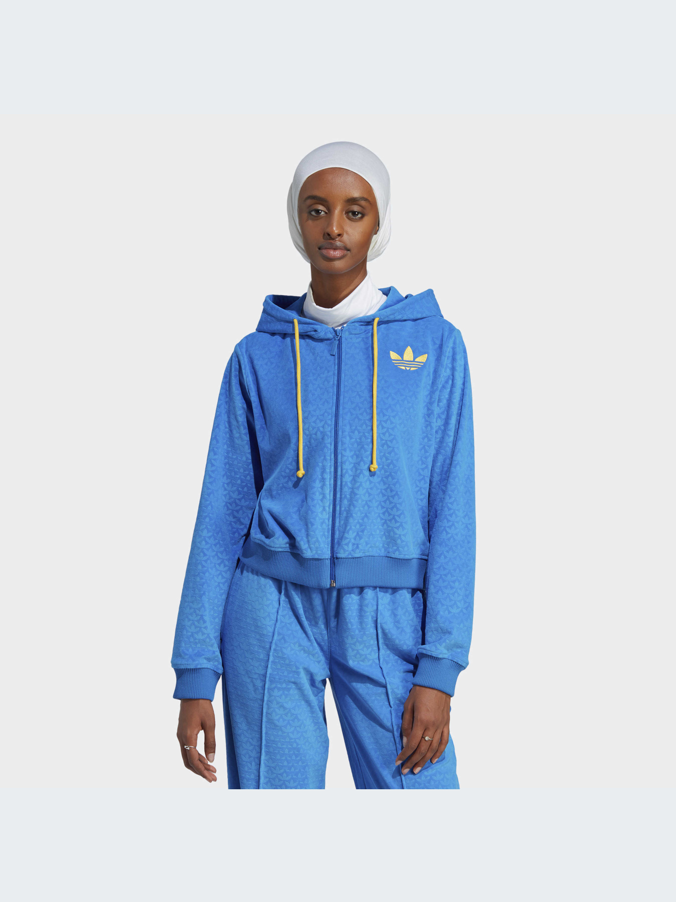 Худи и свитшоты Adidas модель IB2046 Худи и свитшоты Adidas модель IB2046 Фото