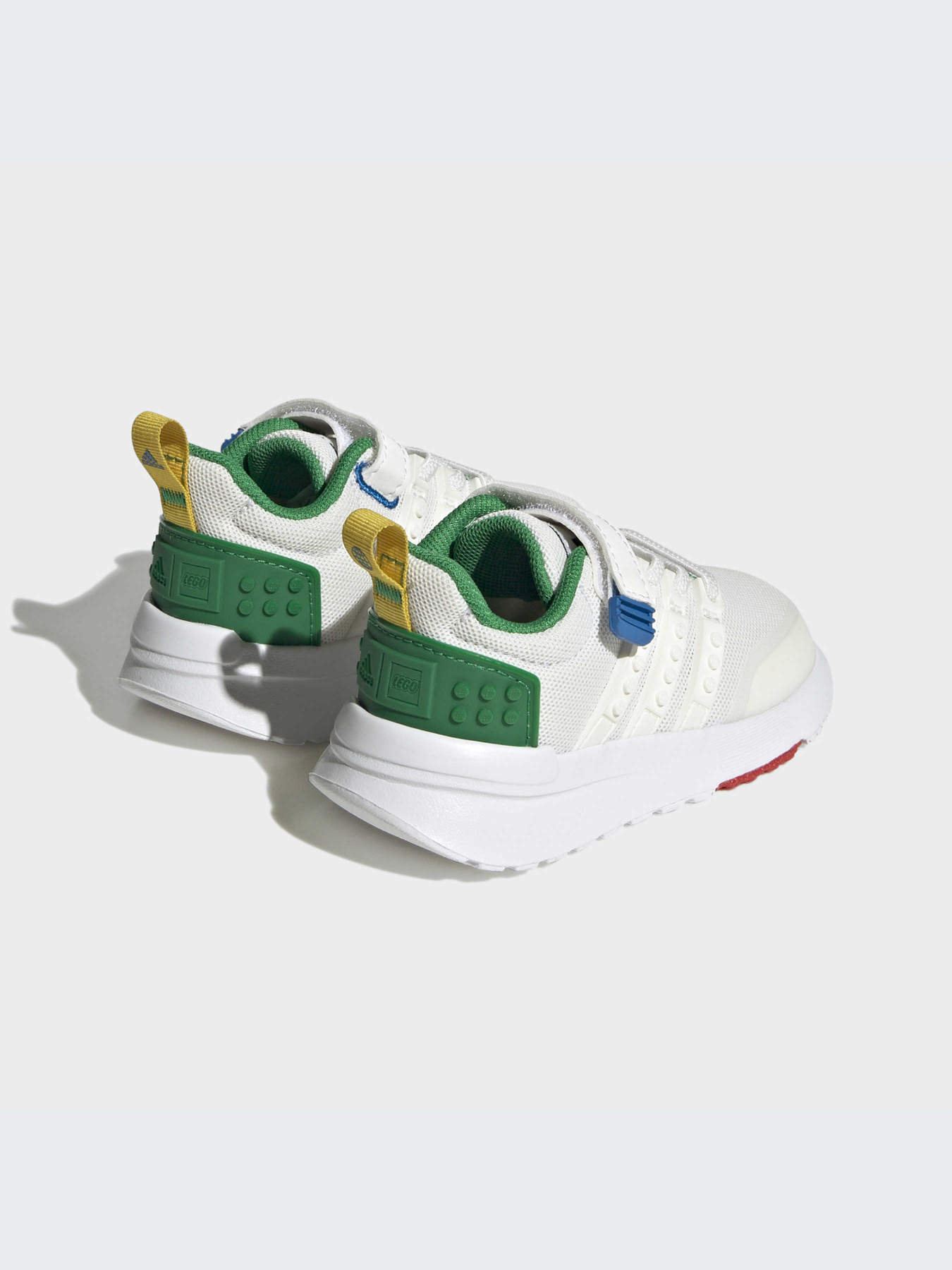 Кросівки Adidas модель HQ1320 Кросівки Adidas модель HQ1320 Фото