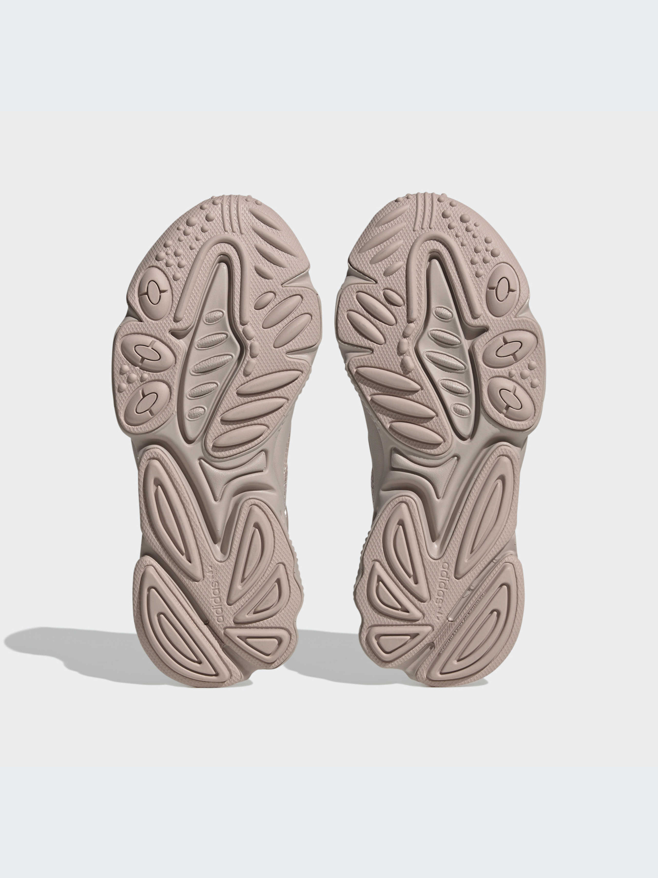 Кроссовки Adidas Ozweego модель HQ1621 Фото