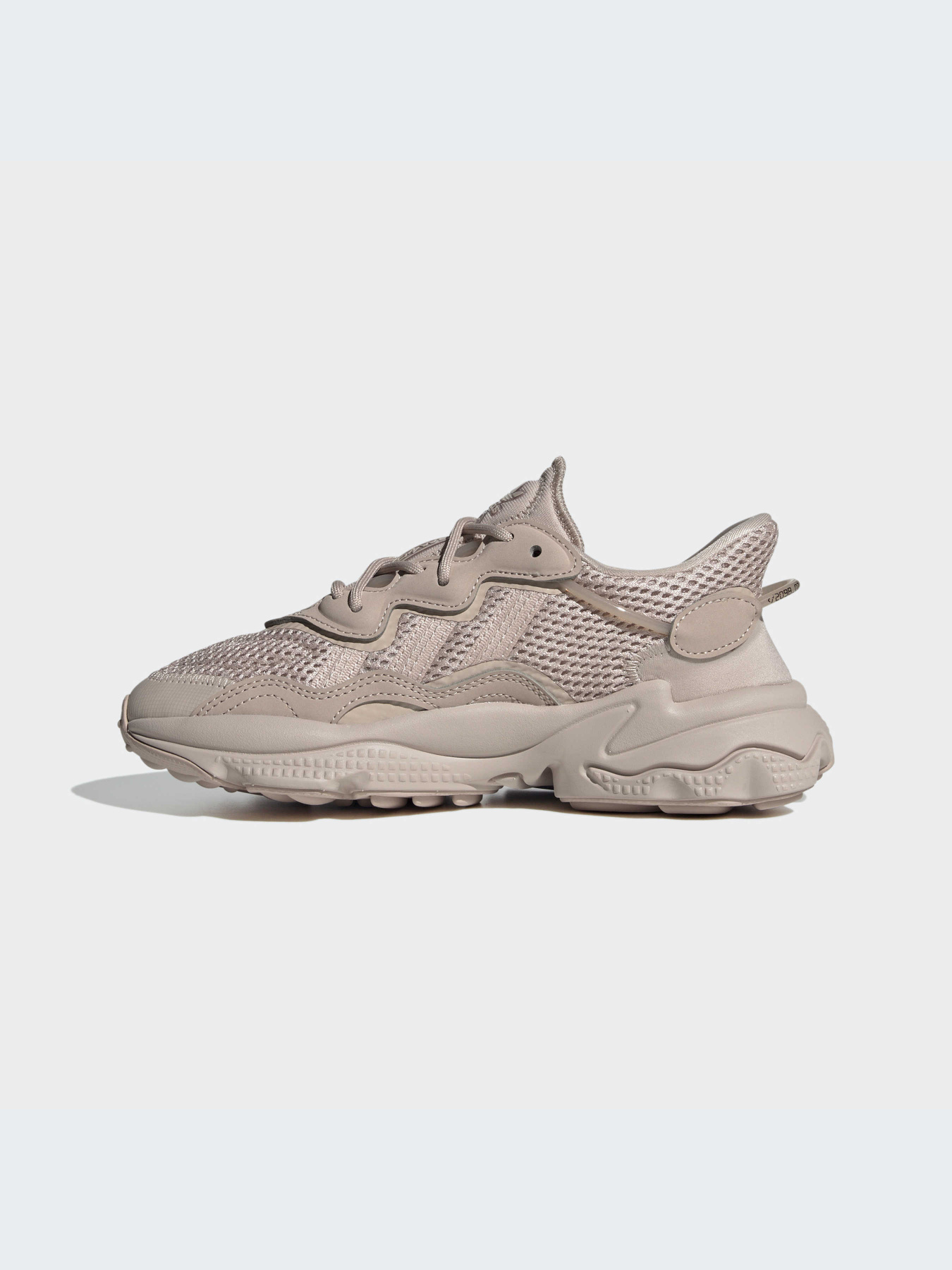 Кроссовки Adidas Ozweego модель HQ1621 Фото