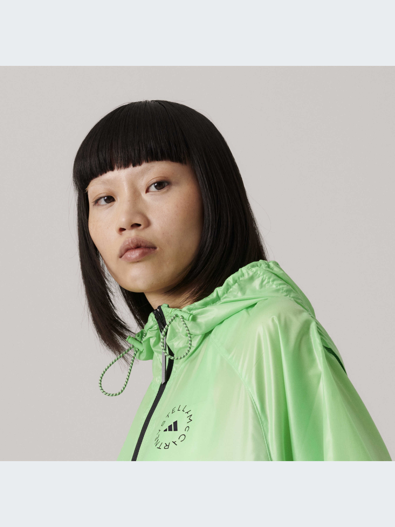 Куртки та дублянки Adidas модель HR2213 Куртки та дублянки Adidas модель HR2213 Фото