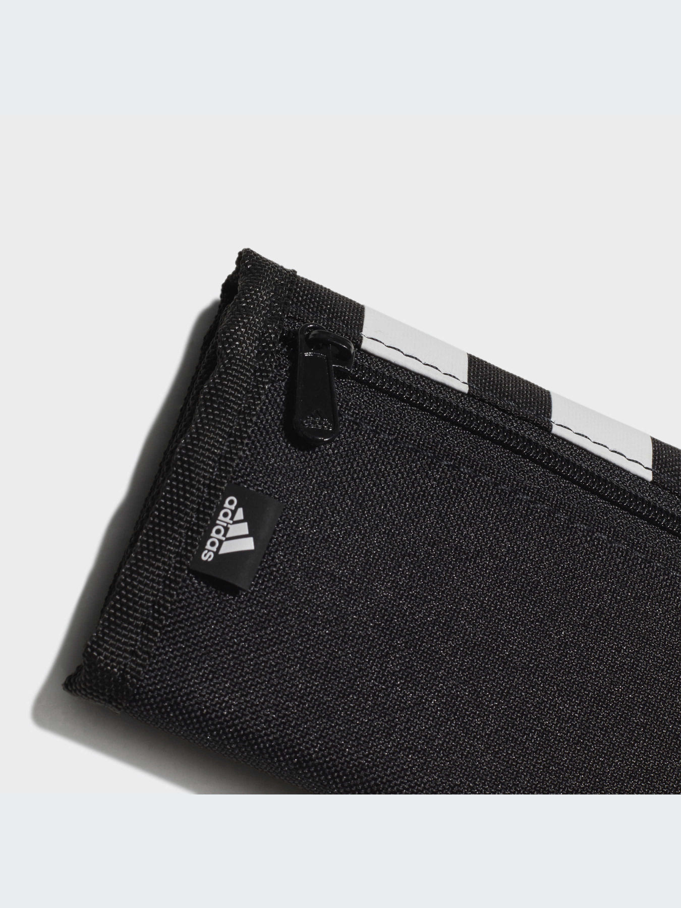 Сумки Adidas модель GN2037 Сумки Adidas модель GN2037 Фото