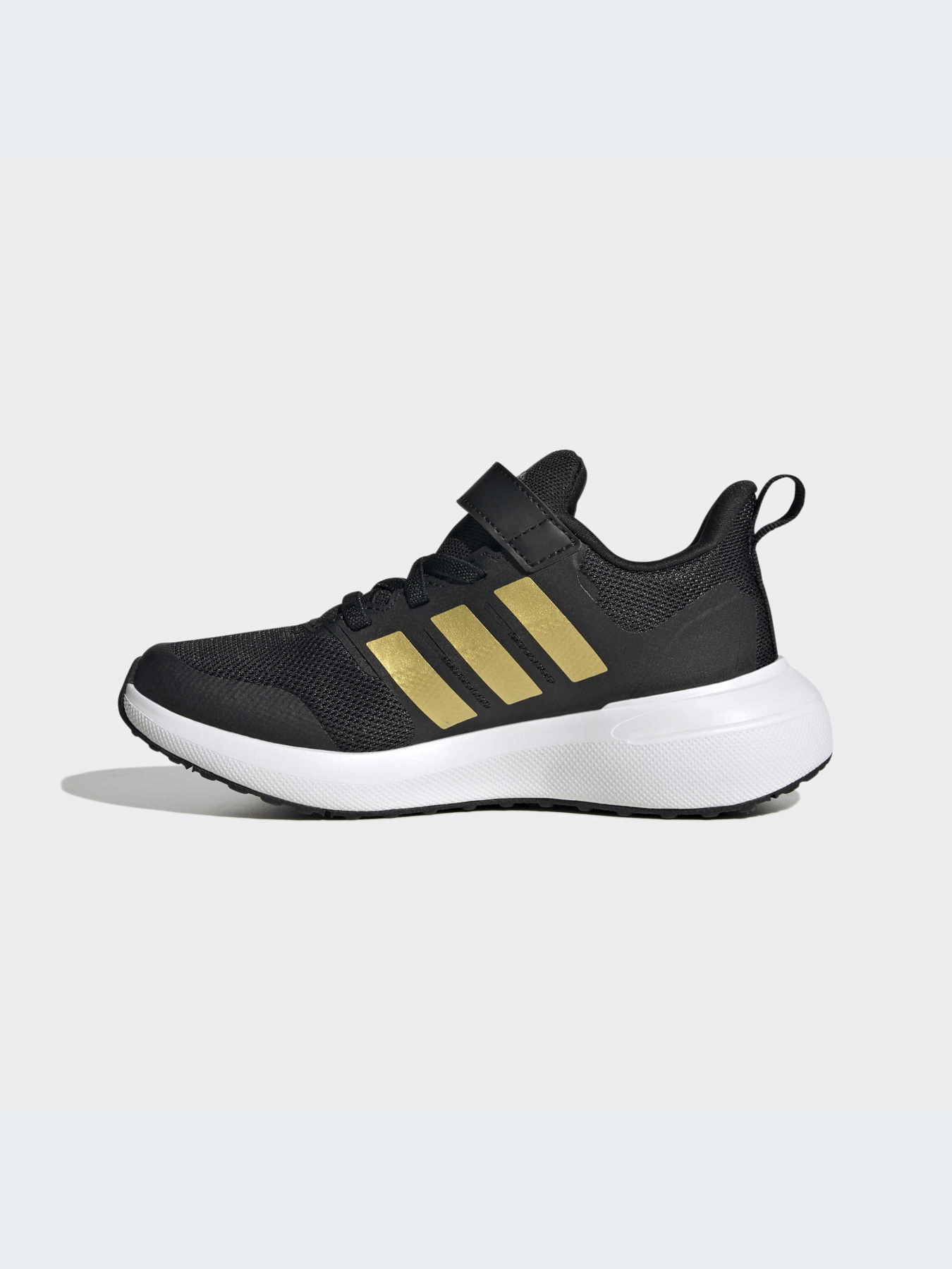 Кросівки Adidas модель HP5442 Кросівки Adidas модель HP5442 Фото