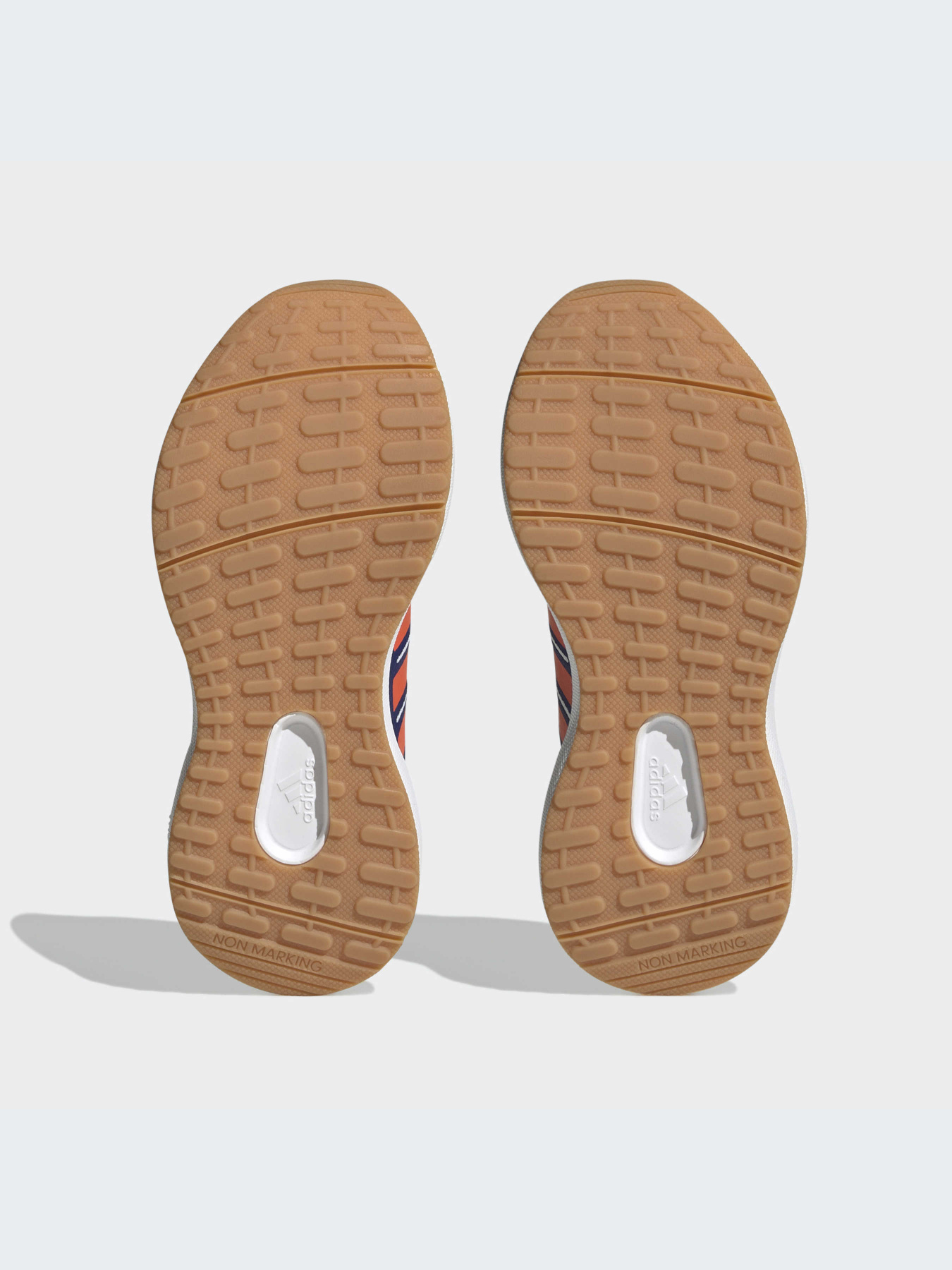Кросівки Adidas модель HP5450 Кросівки Adidas модель HP5450 Фото