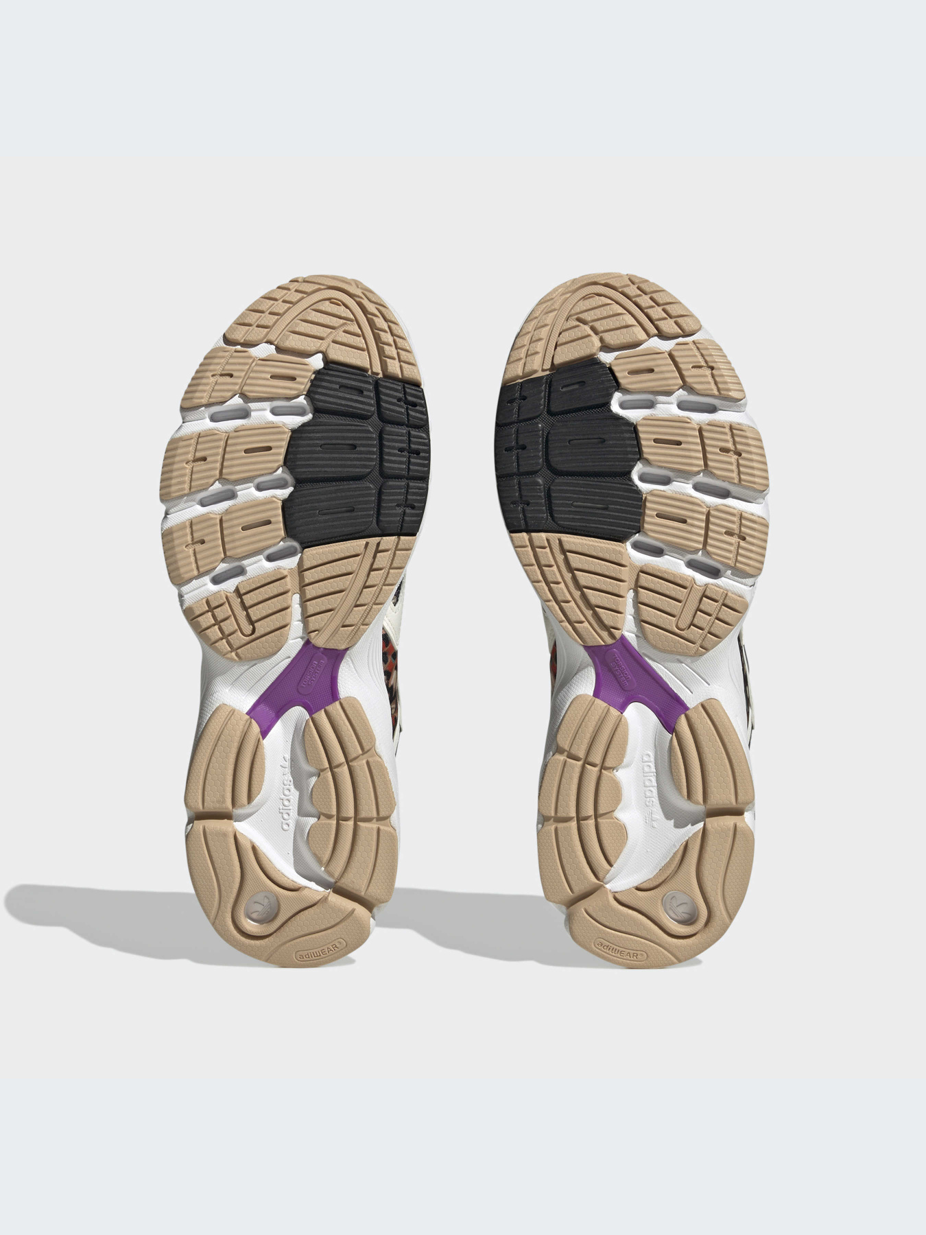 Кросівки Adidas модель HP6363 Кросівки Adidas модель HP6363 Фото