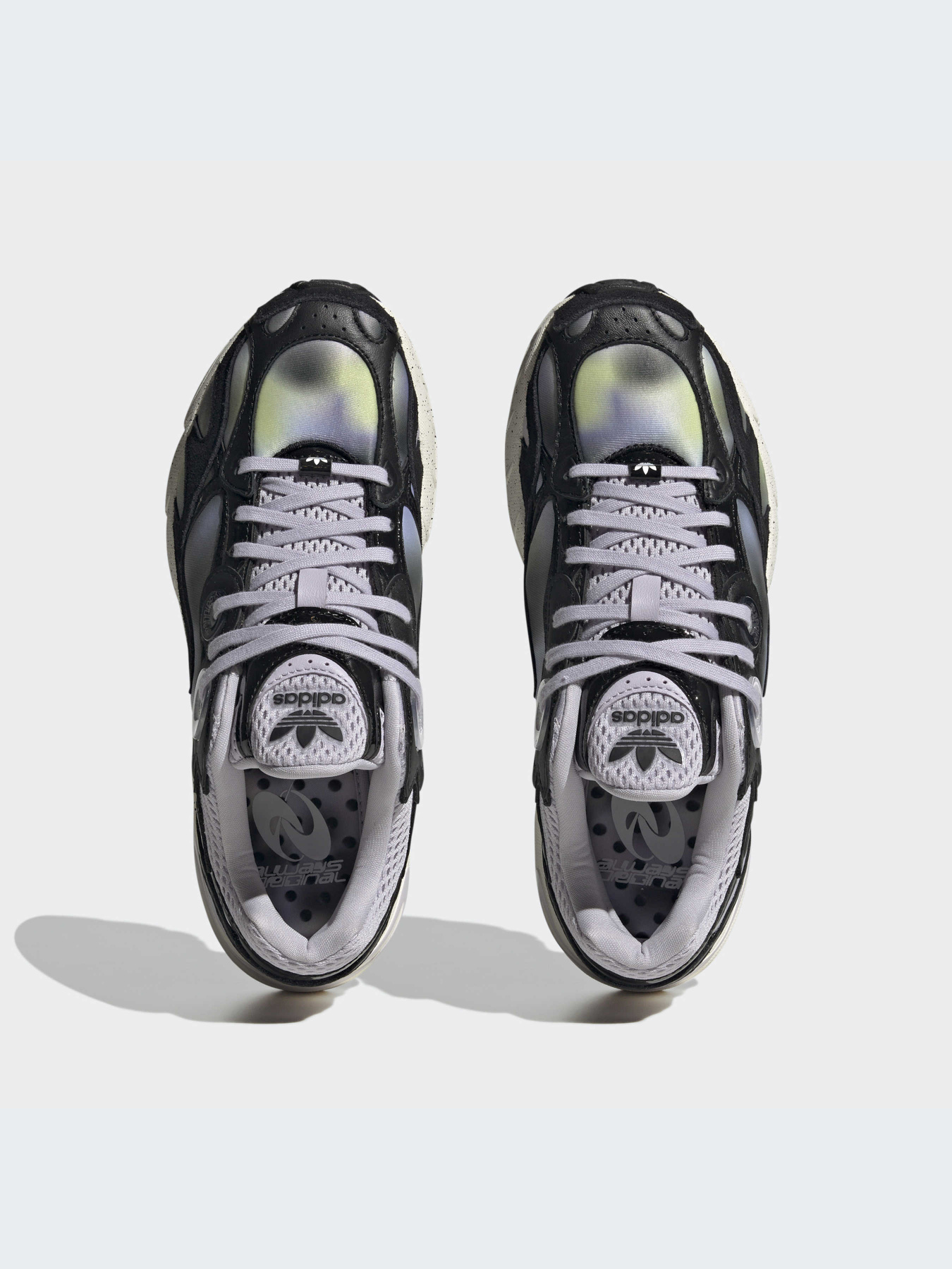 Кроссовки Adidas модель HQ8954 Кроссовки Adidas модель HQ8954 Фото