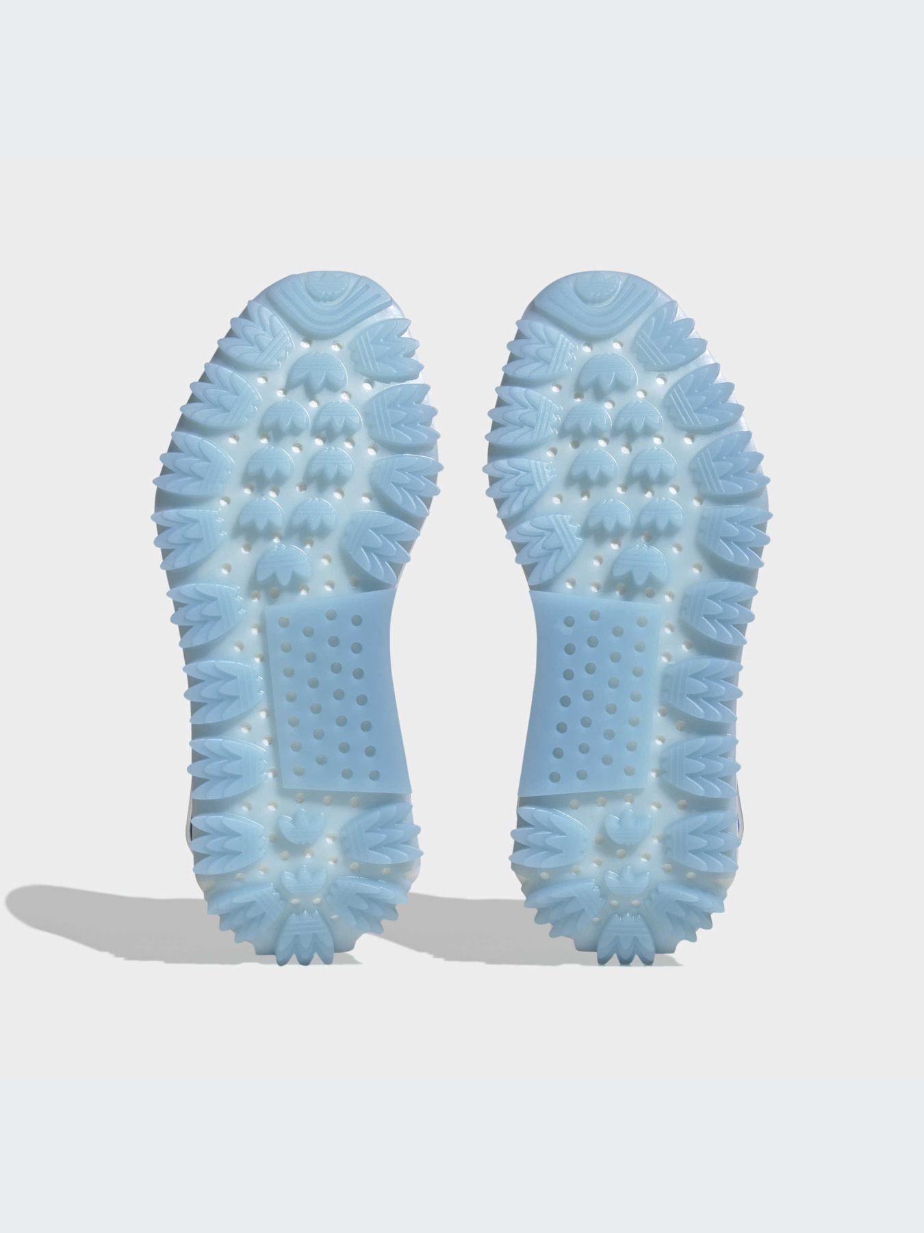 Кроссовки Adidas NMD модель HQ4435 Фото