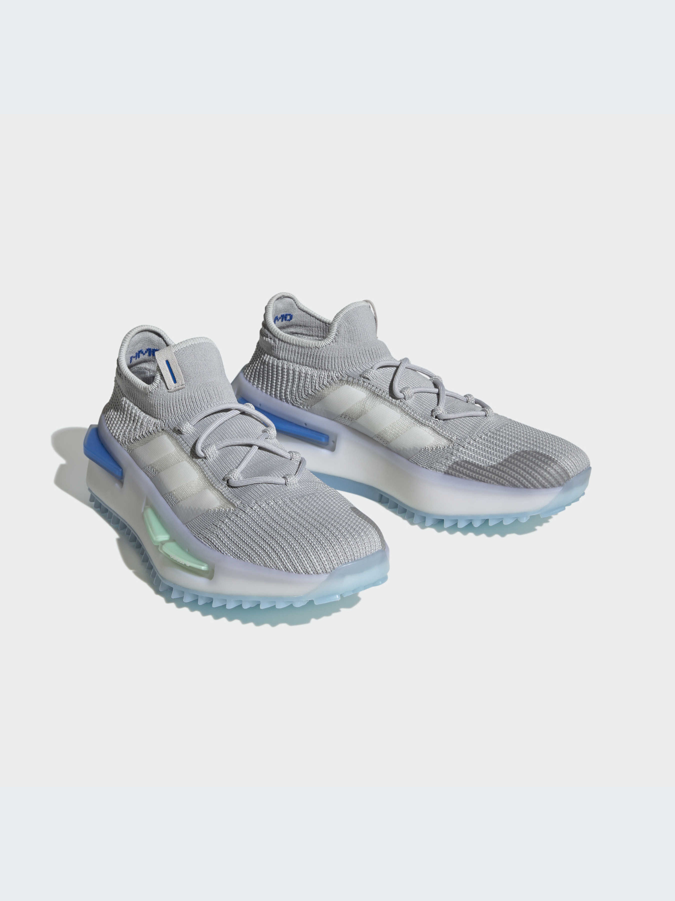 Кроссовки Adidas NMD модель HQ4435 Фото
