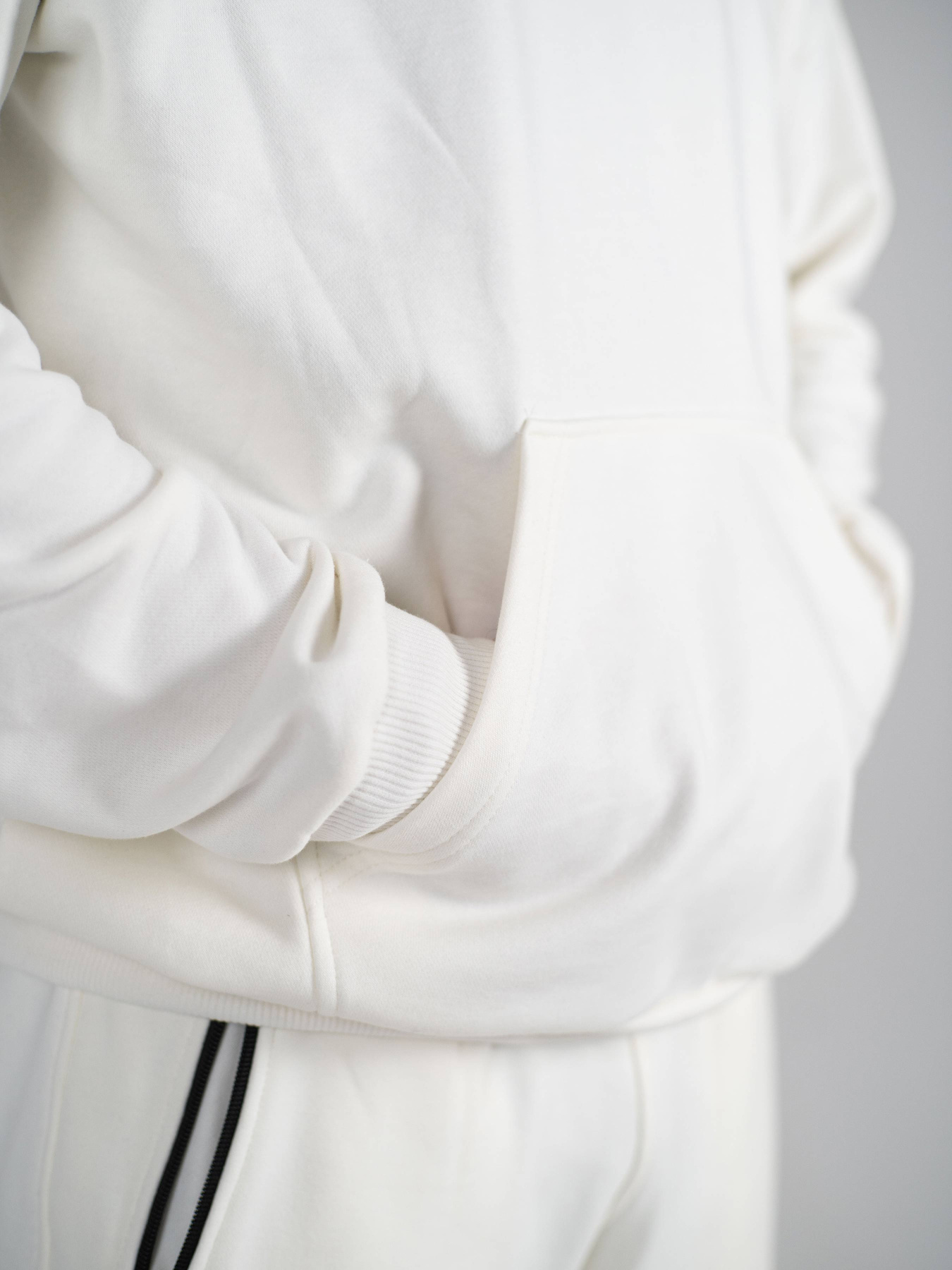 Худі та світшоти Custom Wear модель cw-hood-3899 Худі та світшоти Custom Wear модель cw-hood-3899 Фото