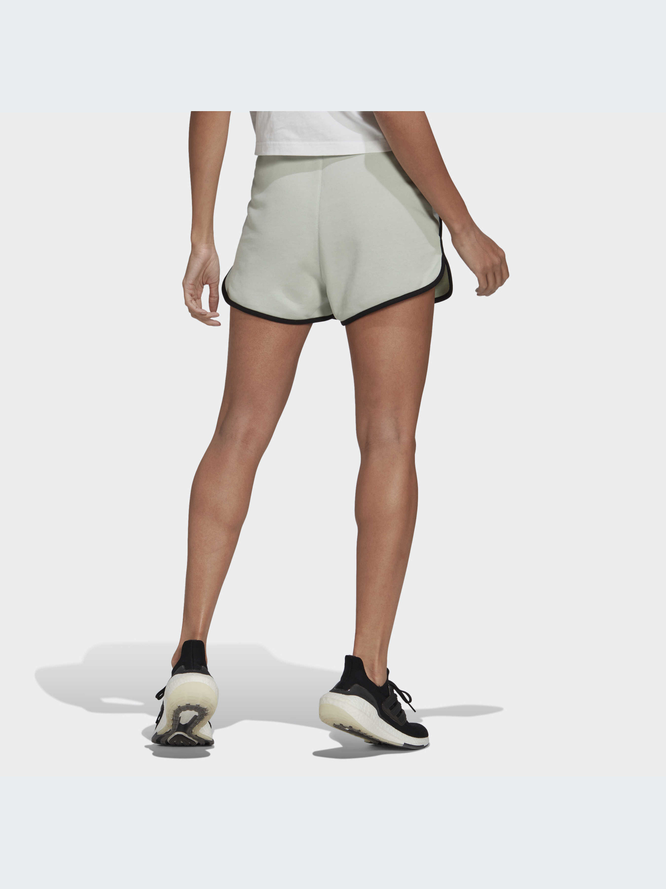 Шорты Adidas модель HY5524 Шорты Adidas модель HY5524 Фото