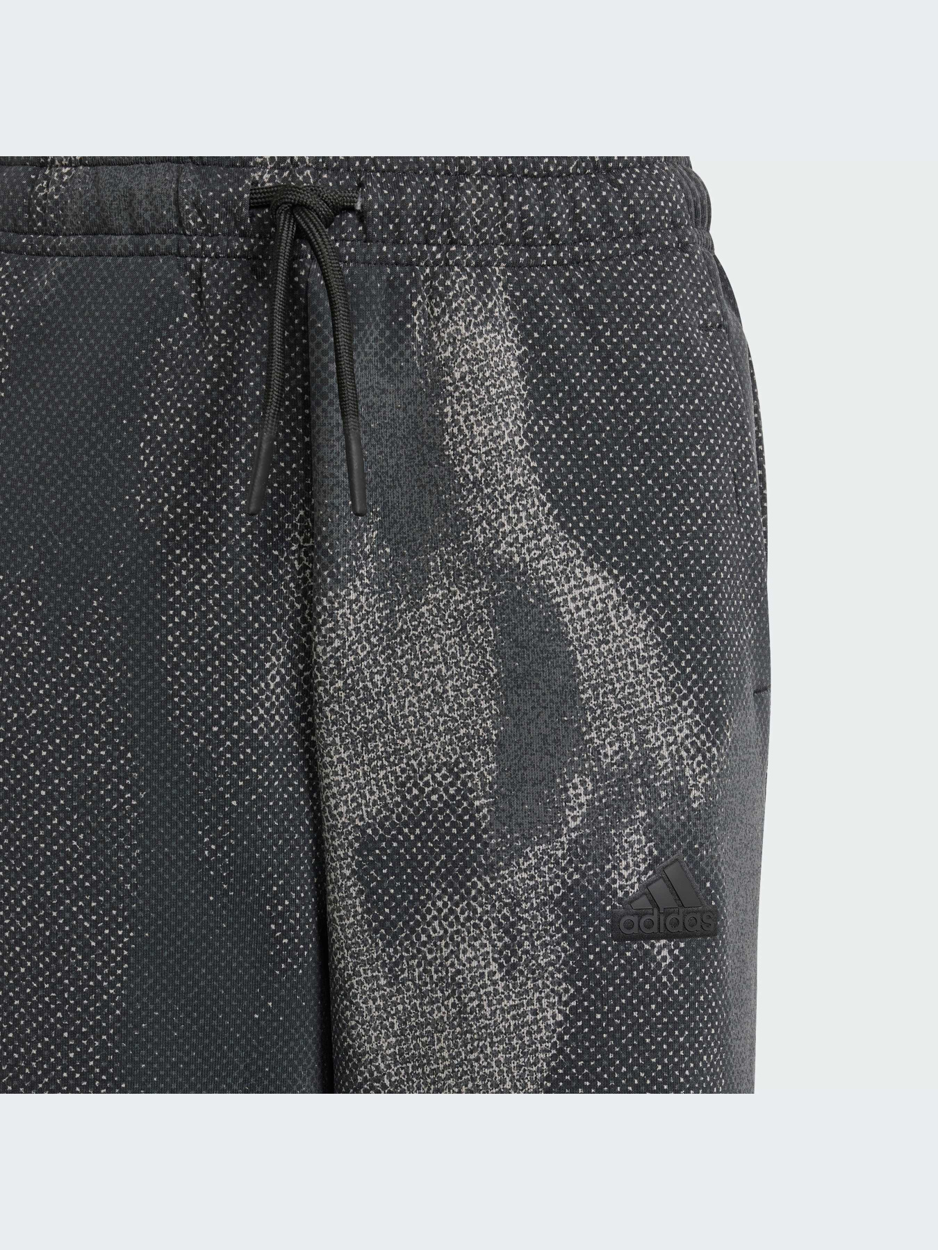Брюки Adidas Культовые силуэты модель IT9038 Брюки Adidas Культовые силуэты модель IT9038 Фото