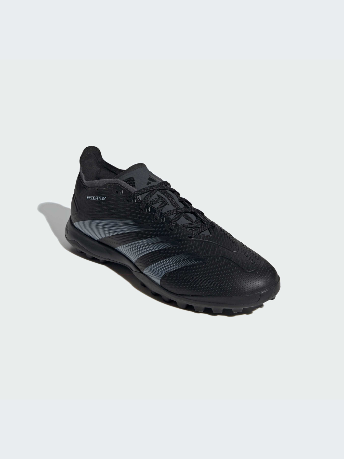 Кросівки Adidas Predator модель IE2614 Кросівки Adidas Predator модель IE2614 Фото