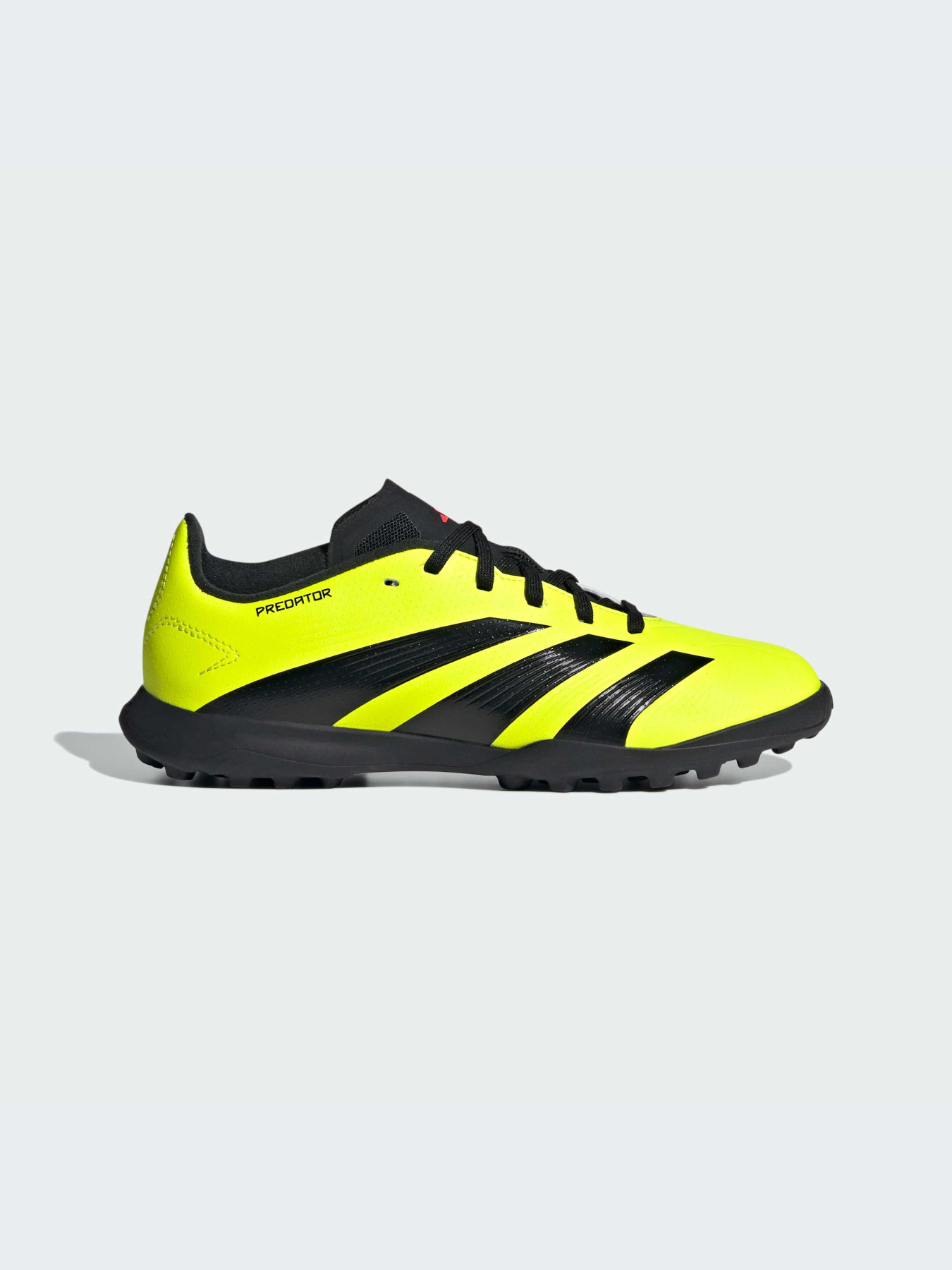 Кросівки Adidas Predator модель IG5444 Кросівки Adidas Predator модель IG5444 Фото