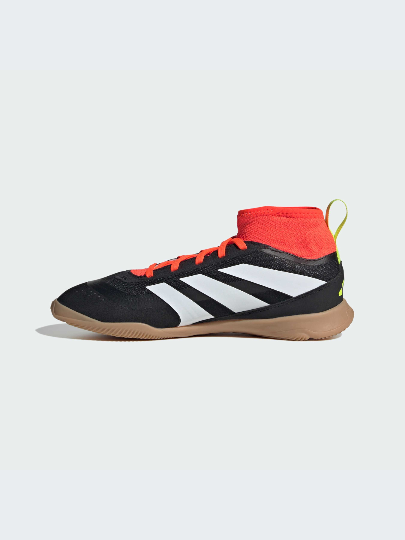 Кросівки Adidas Predator модель IG5447 Кросівки Adidas Predator модель IG5447 Фото