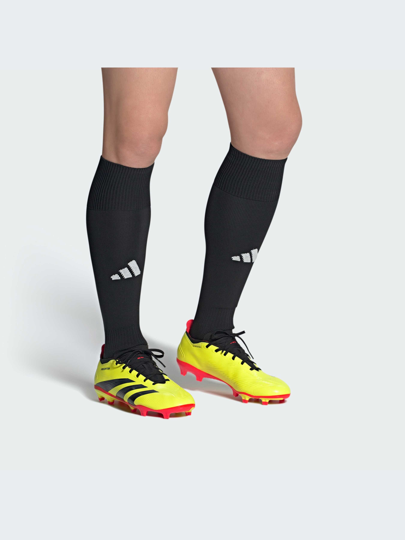 Кросівки Adidas Predator модель IG7761 Кросівки Adidas Predator модель IG7761 Фото