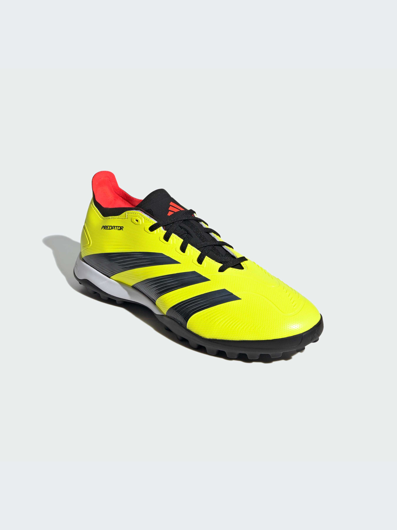 Кросівки Adidas Predator модель IE2612 Фото