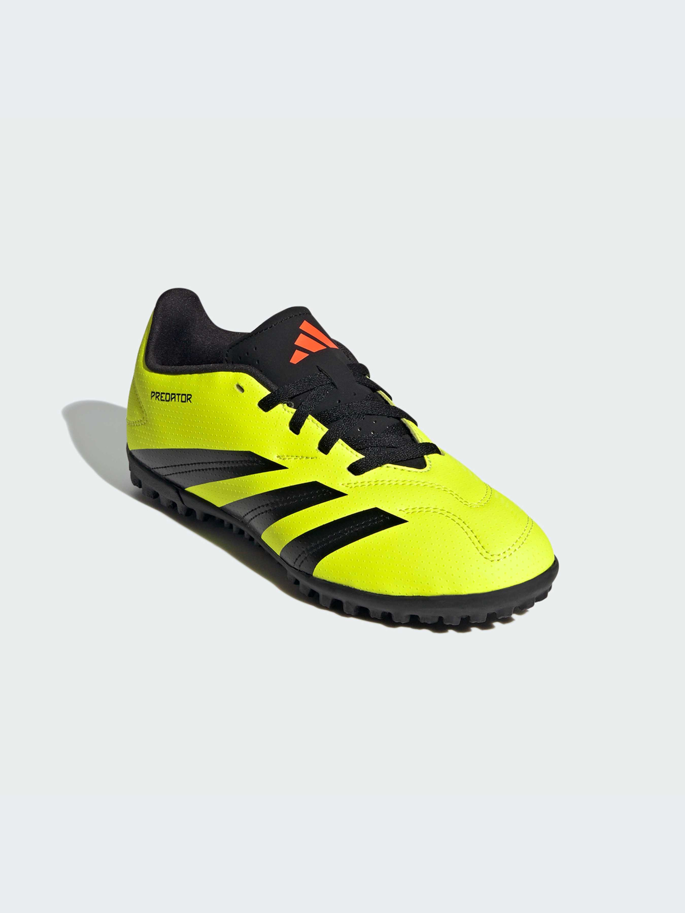 Кросівки Adidas Predator модель IG5436 Кросівки Adidas Predator модель IG5436 Фото