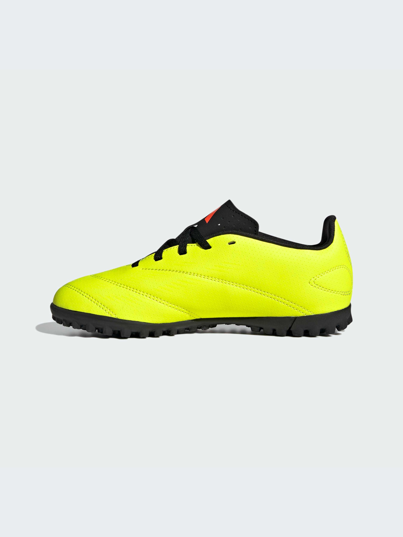 Кросівки Adidas Predator модель IG5436 Кросівки Adidas Predator модель IG5436 Фото