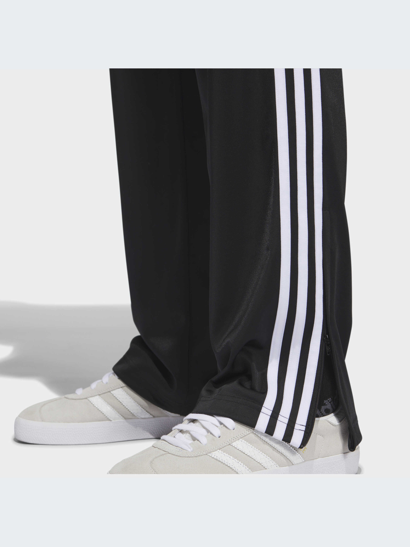 Штани Adidas модель IJ7055 Фото