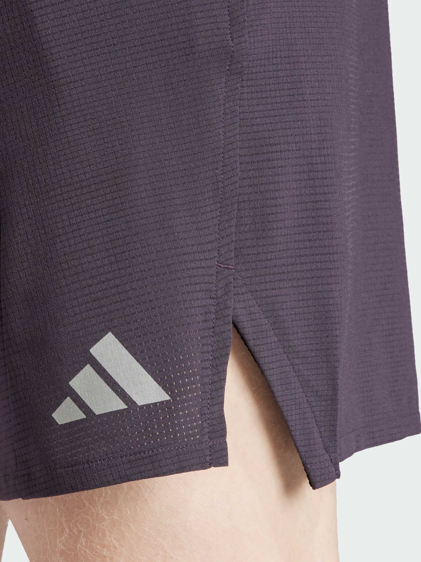 Шорты Adidas модель IN8773 Шорты Adidas модель IN8773 Фото