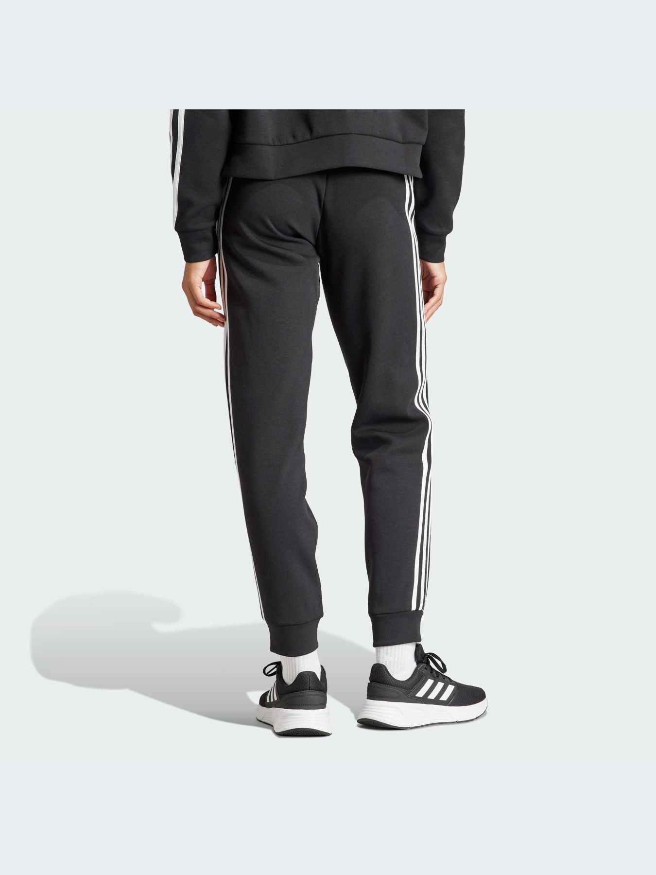 Штани Adidas 3 Stripes модель IN9479 Штани Adidas 3 Stripes модель IN9479 Фото