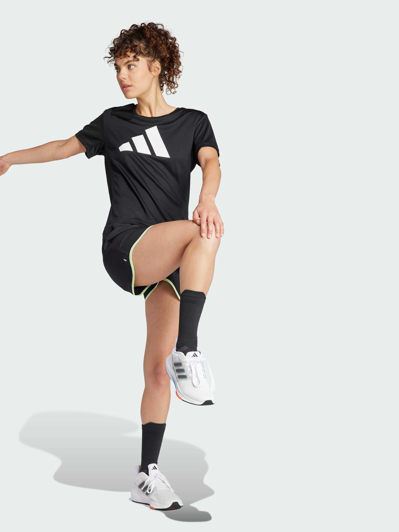 Шорты Adidas модель IL7225 Шорты Adidas модель IL7225 Фото