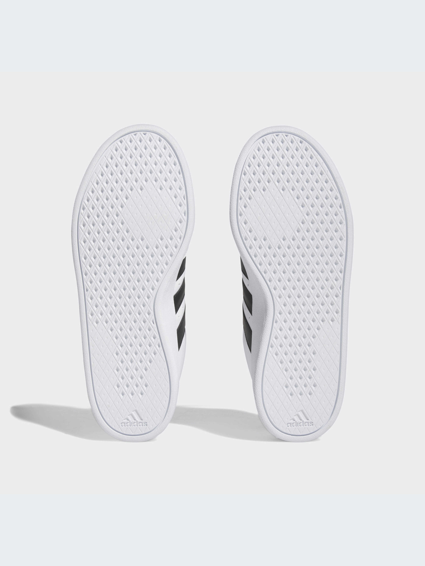 Кросівки Adidas модель HP9445 Кросівки Adidas модель HP9445 Фото