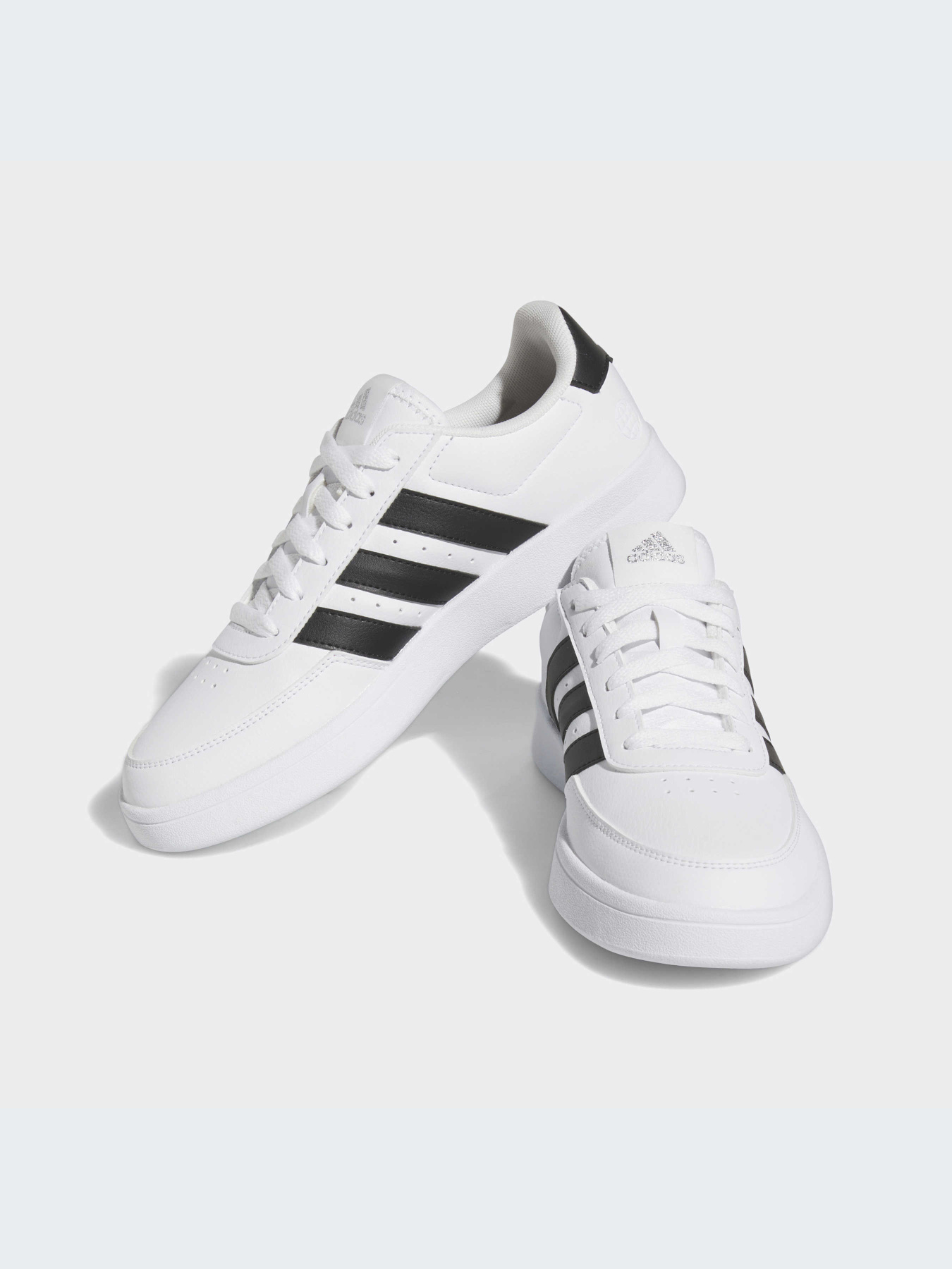 Кросівки Adidas модель HP9445 Кросівки Adidas модель HP9445 Фото