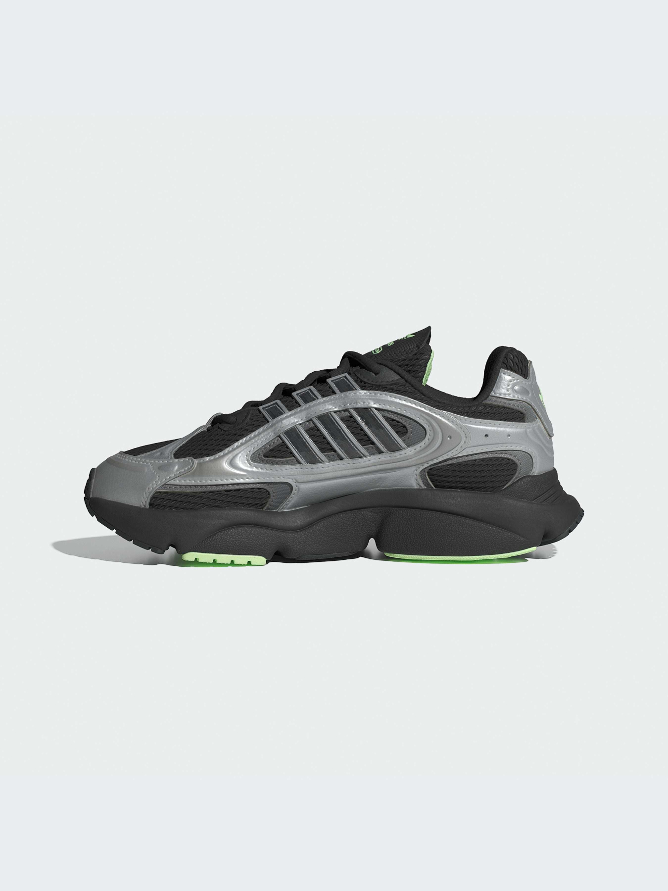 Кросівки Adidas Ozweego модель IE5842 Кросівки Adidas Ozweego модель IE5842 Фото