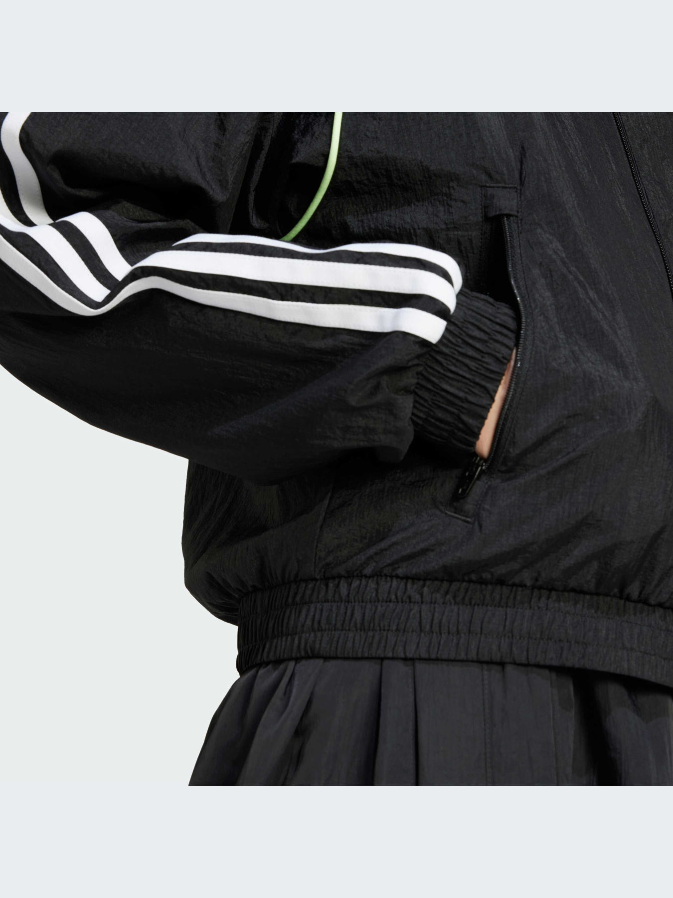 Худи и свитшоты Adidas модель IT9689 Фото