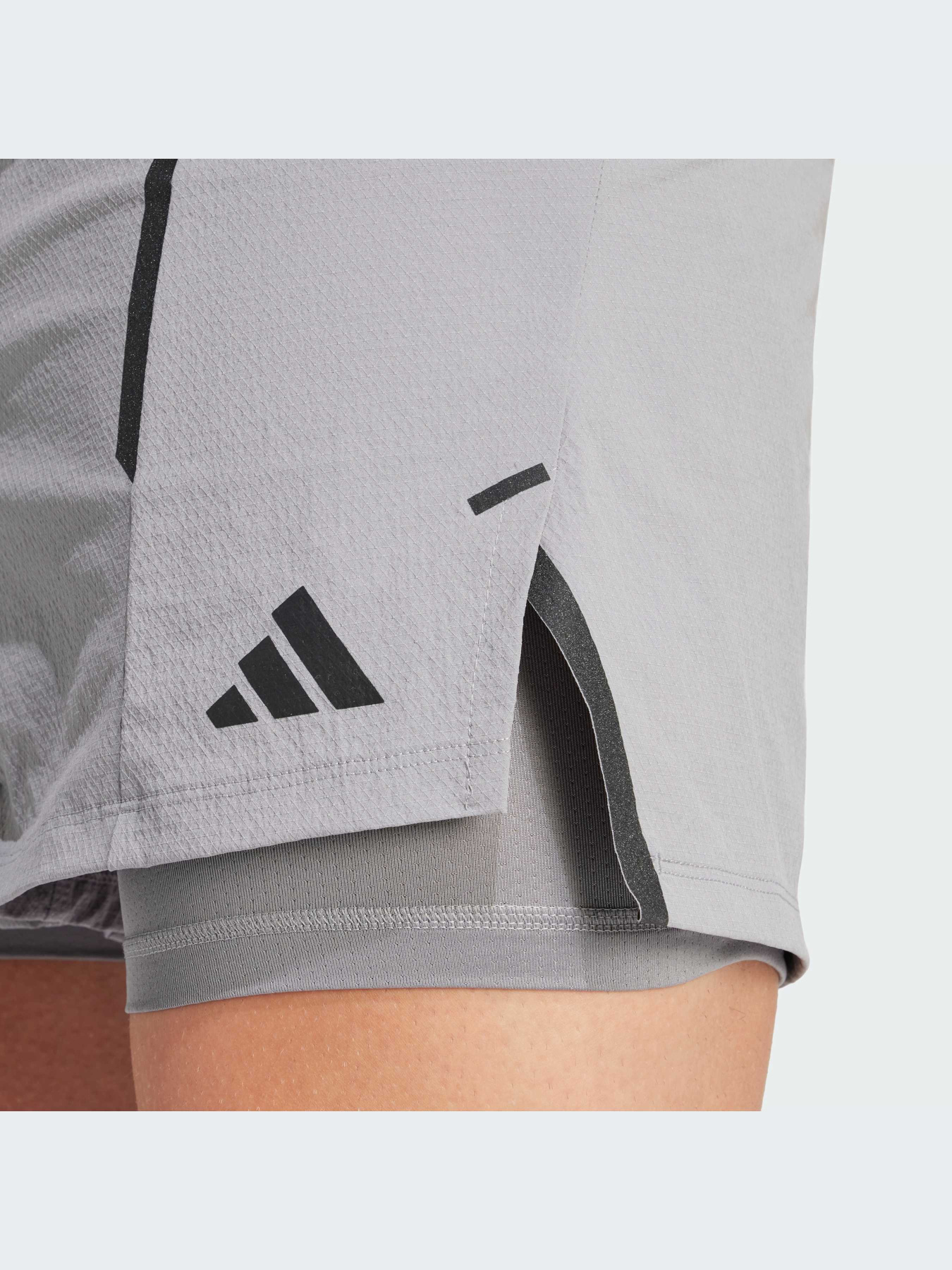 Шорты Adidas модель IT7519 Шорты Adidas модель IT7519 Фото