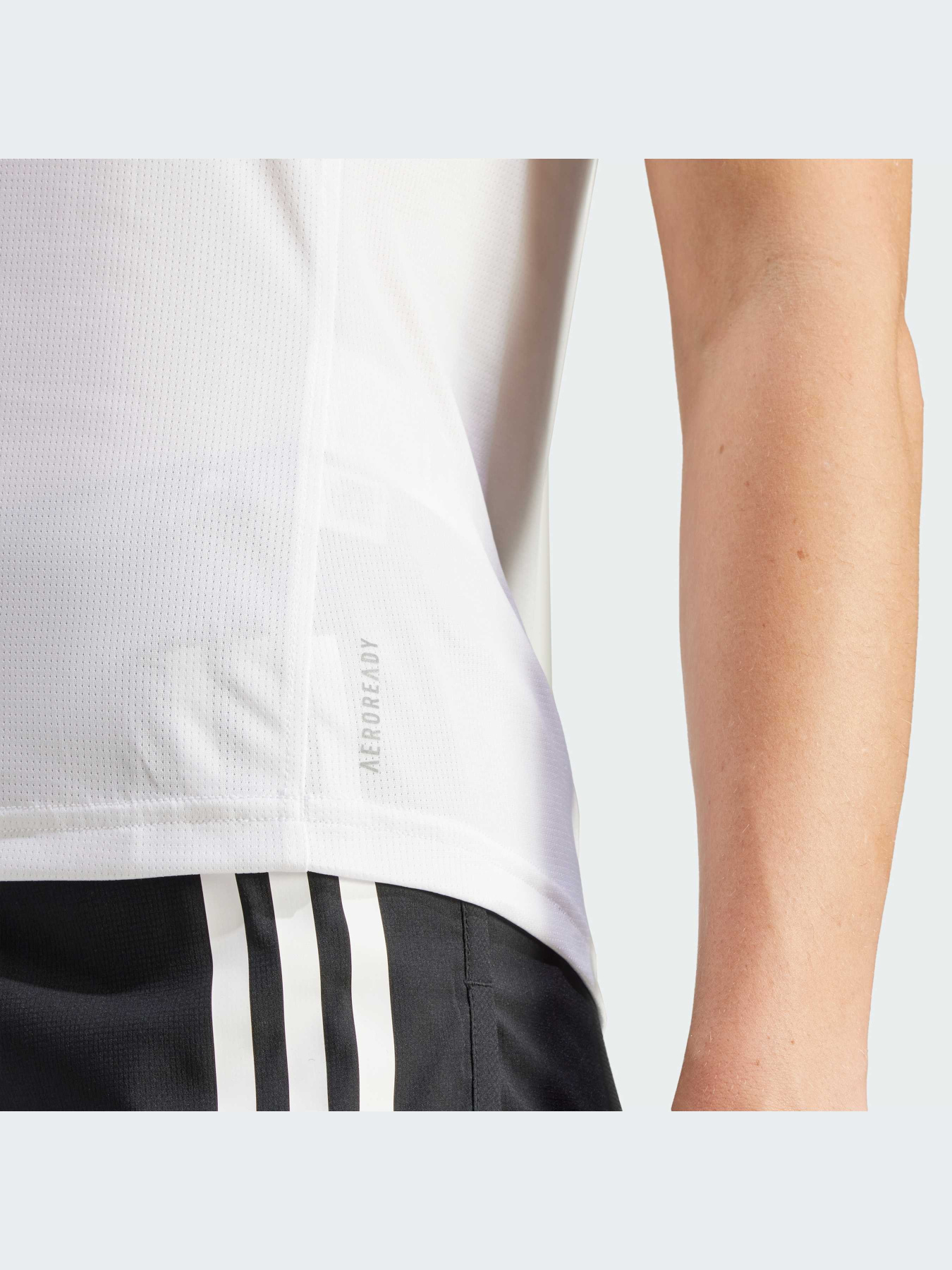 Футболки и поло Adidas модель IN0111 Футболки и поло Adidas модель IN0111 Фото