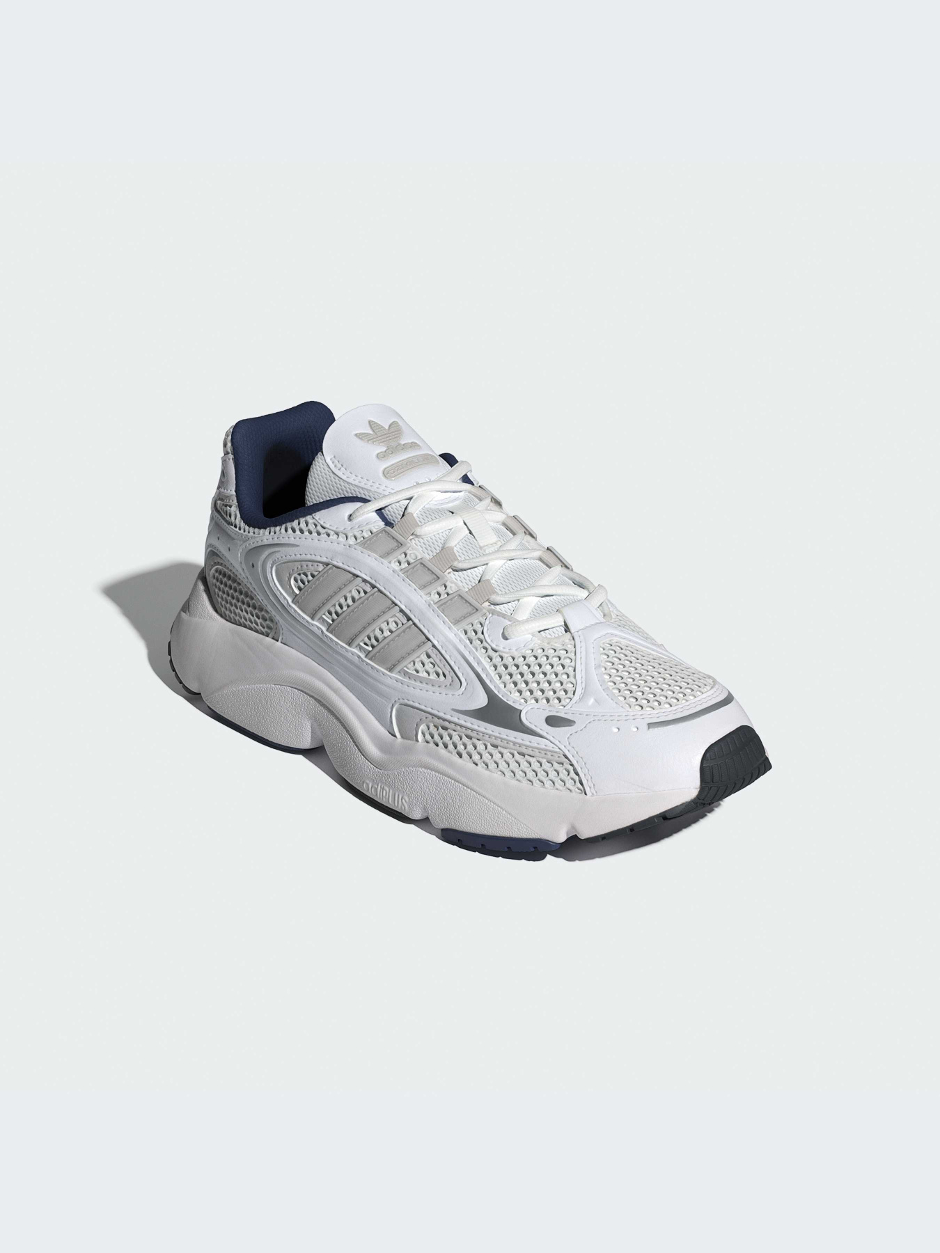 Кроссовки Adidas Ozweego модель IF3447 Кроссовки Adidas Ozweego модель IF3447 Фото