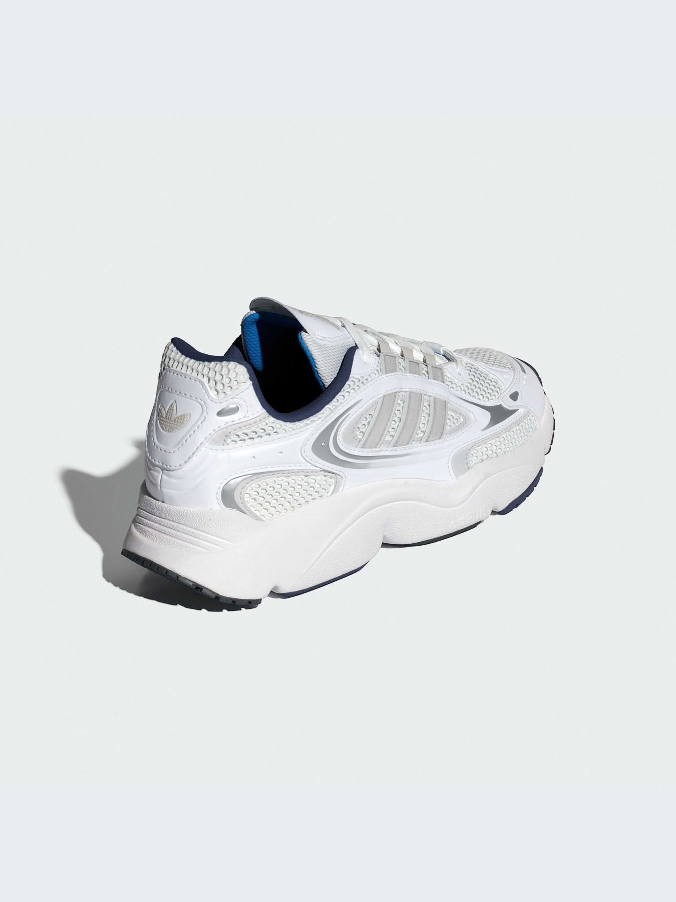 Кроссовки Adidas Ozweego модель IF3447 Кроссовки Adidas Ozweego модель IF3447 Фото