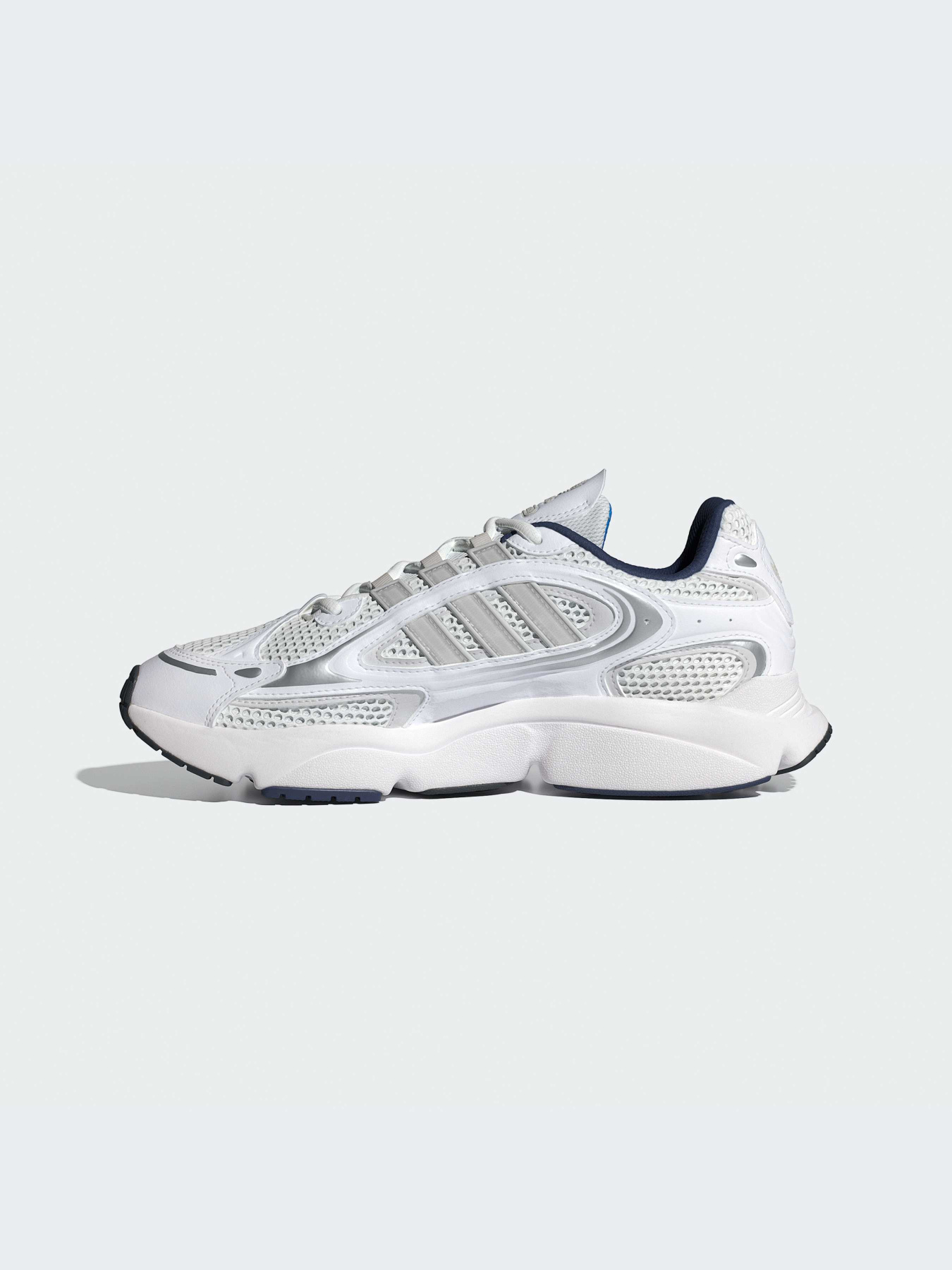 Кроссовки Adidas Ozweego модель IF3447 Кроссовки Adidas Ozweego модель IF3447 Фото